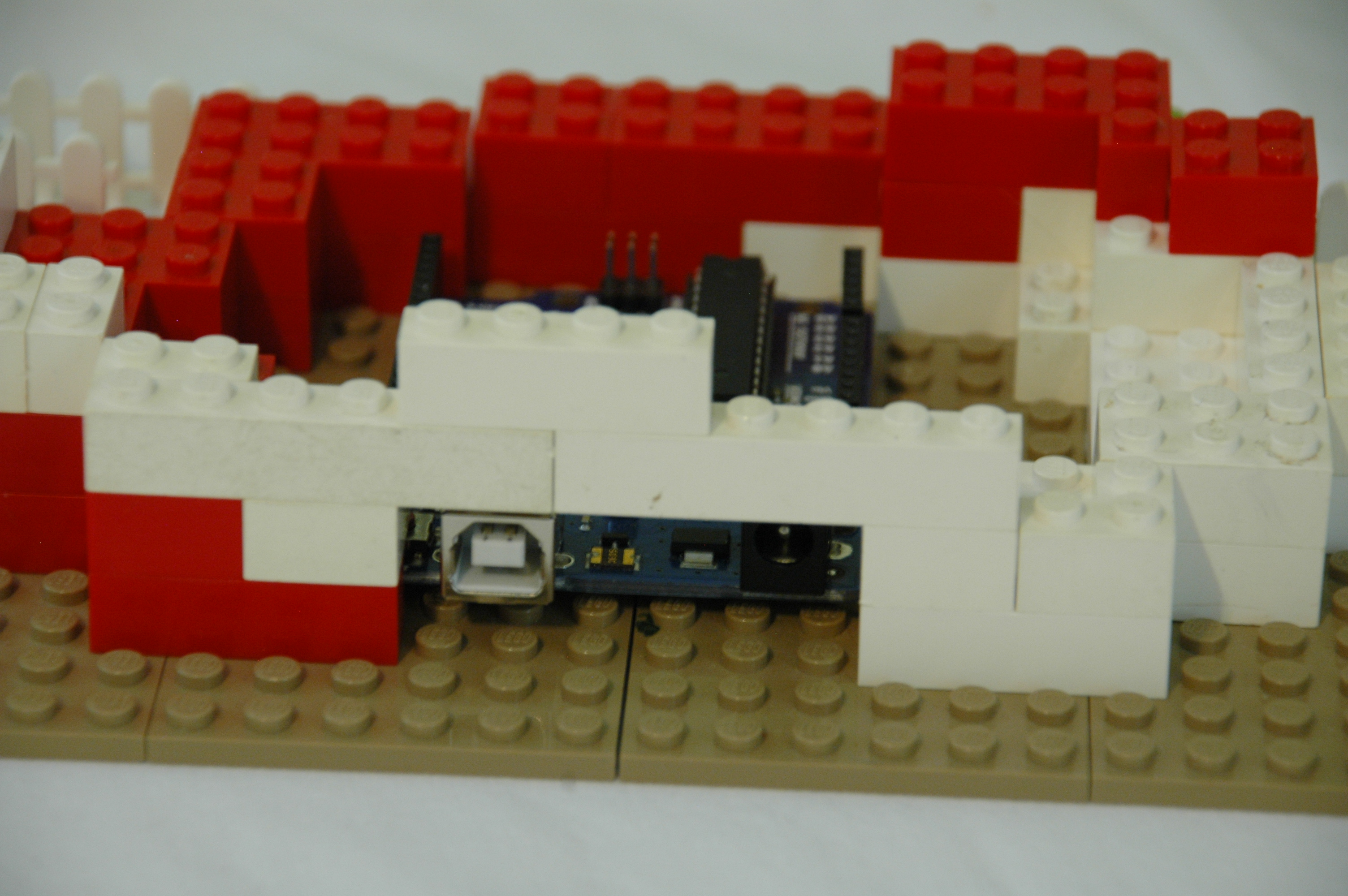 Arduino Controlled Lego Lighthouse 8 Steps (with Pictures
