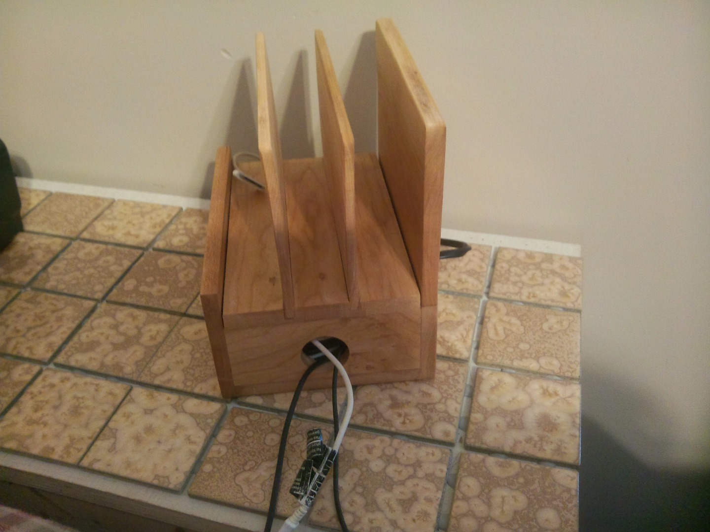Charging Station for Electronic Devices 4 Steps (with Pictures