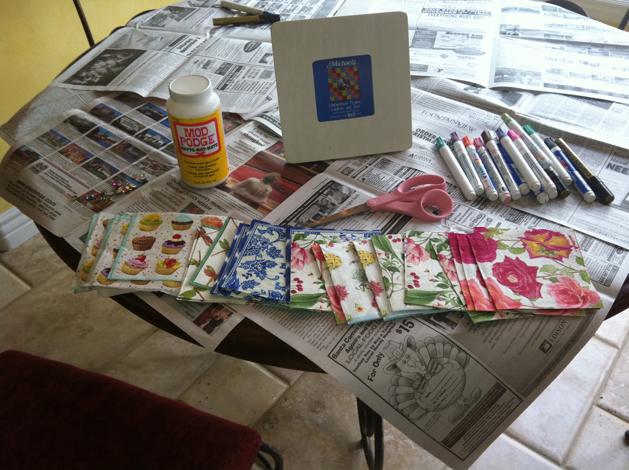 Decoupage Napkin Frames 5 Steps Instructables