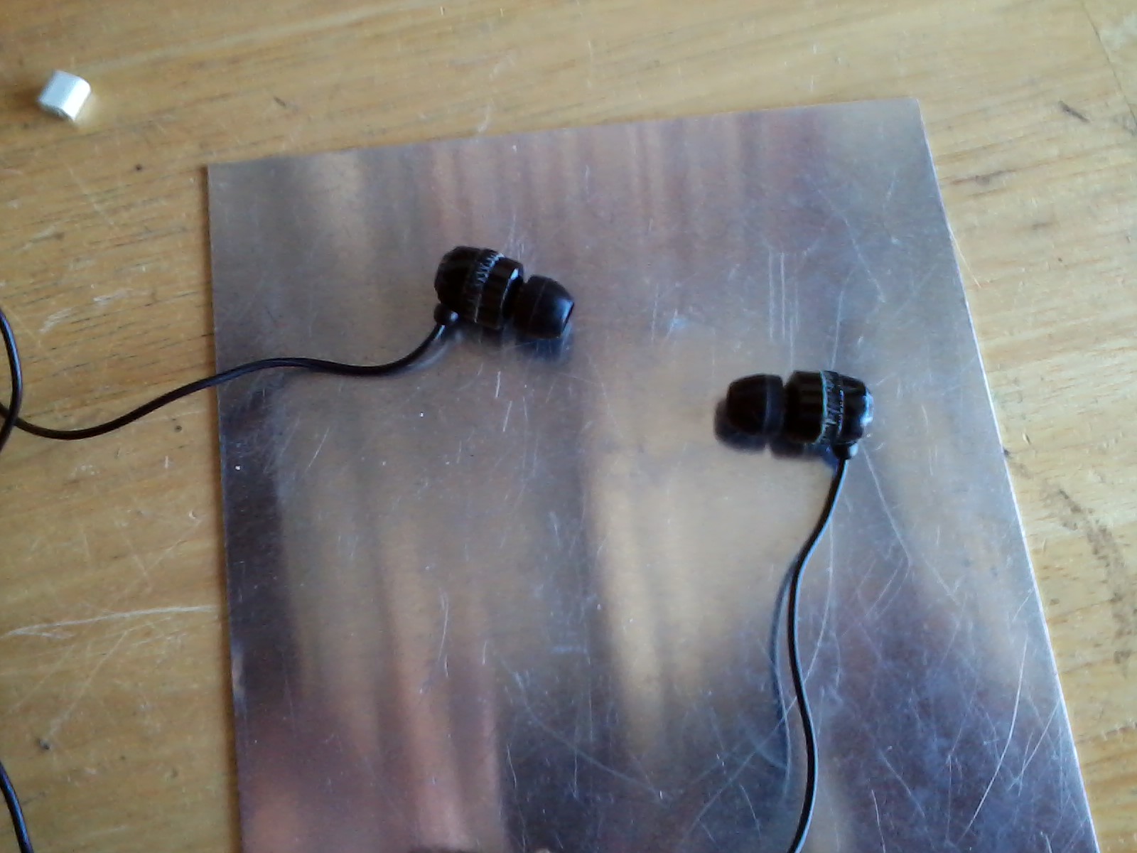 DIY Earbud Repair 3 Steps Instructables