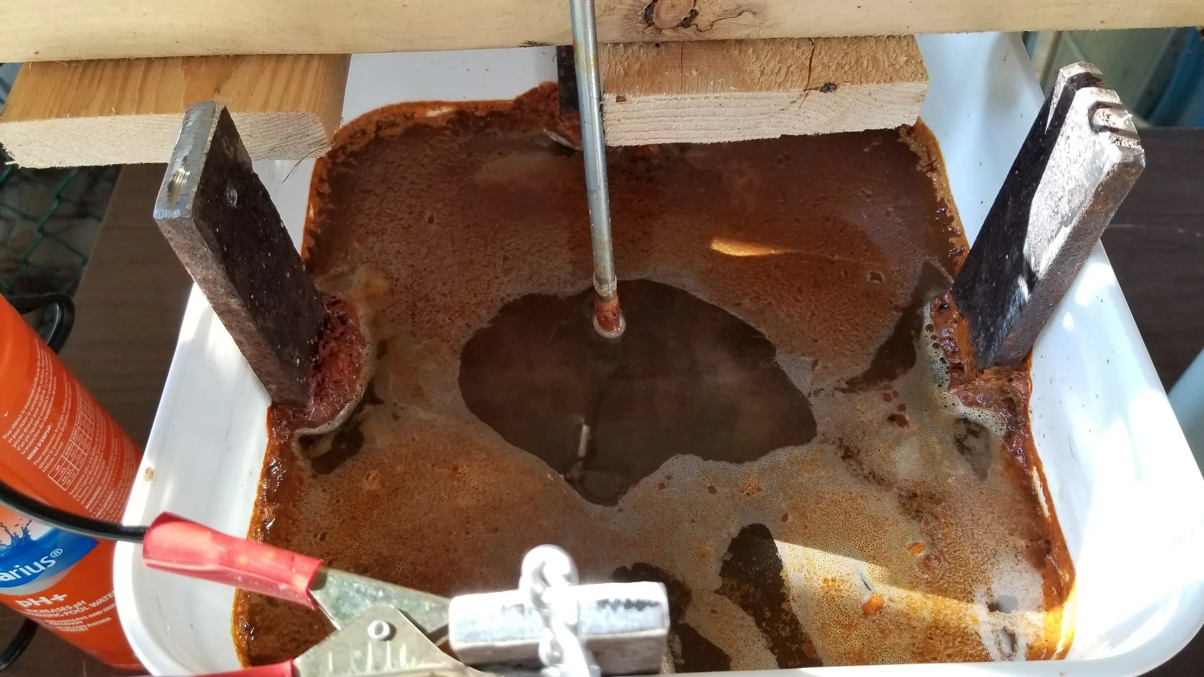 RUST!!! Removal. Using Electrolysis. : 28 Steps (with Pictures
