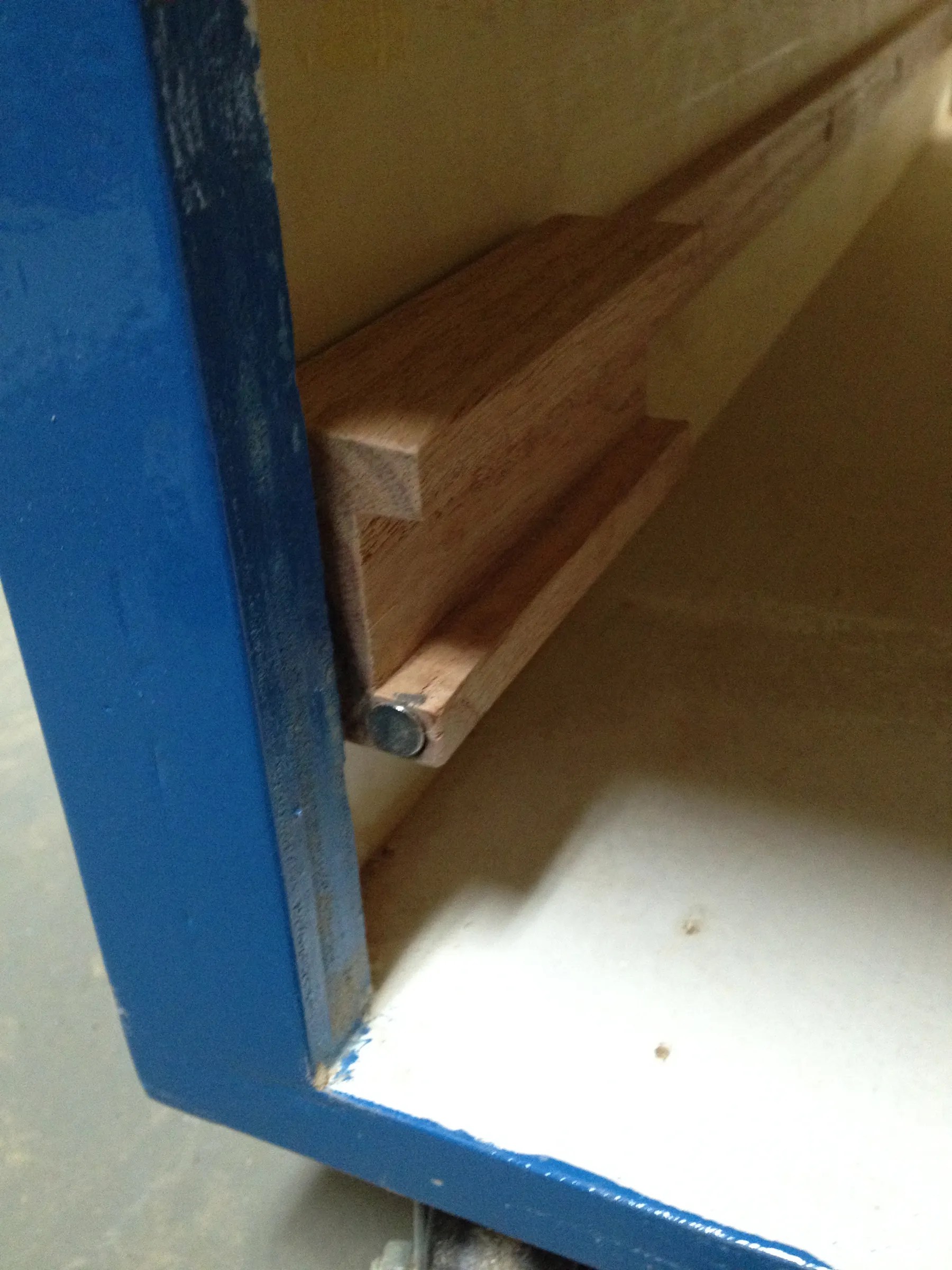 The Coolest Twoway Drawer Slides 7 Steps Instructables