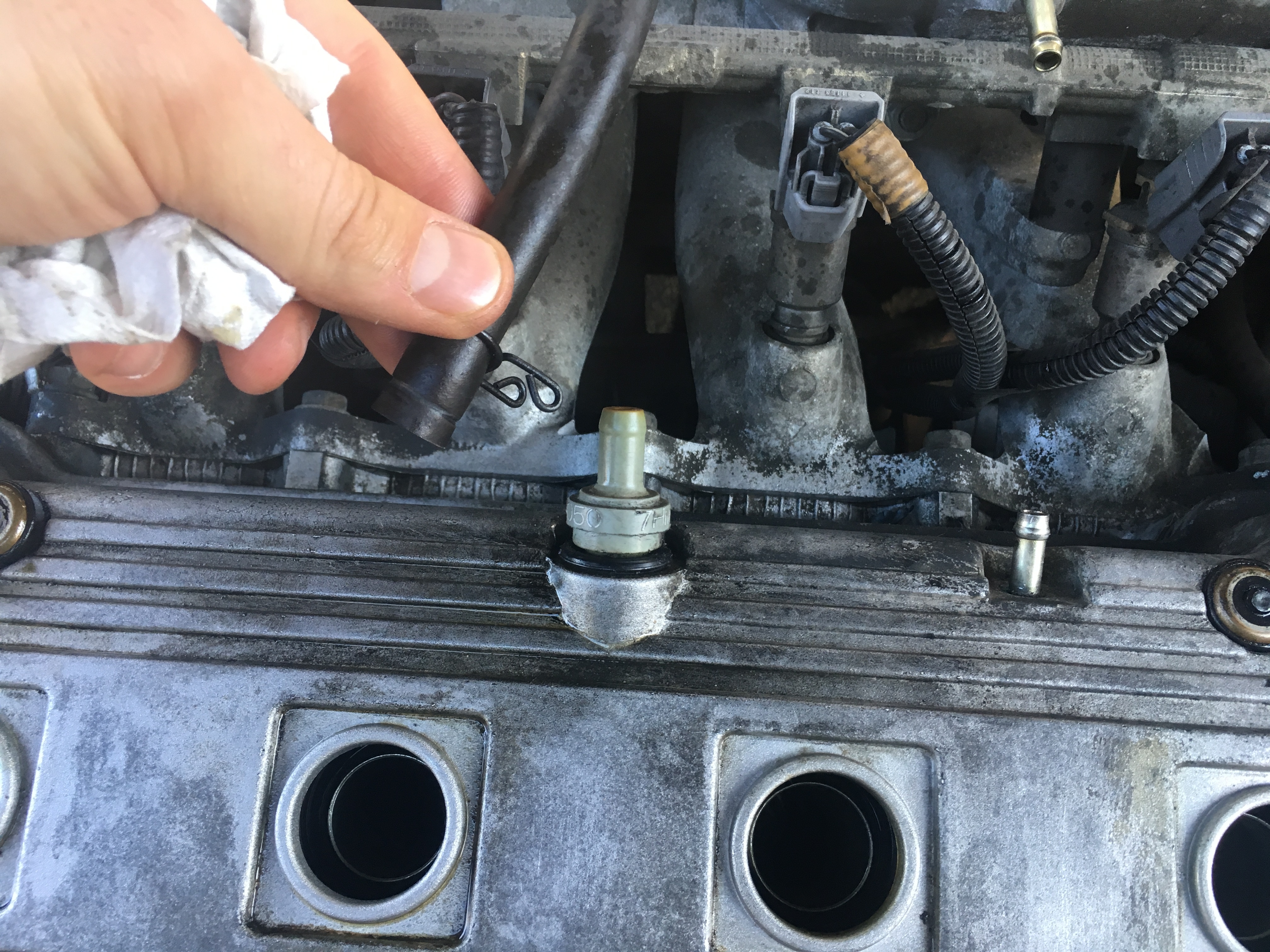 Replacing Valve Cover Gasket & Spark Plug Seals 1997 Toyota Corolla, 1