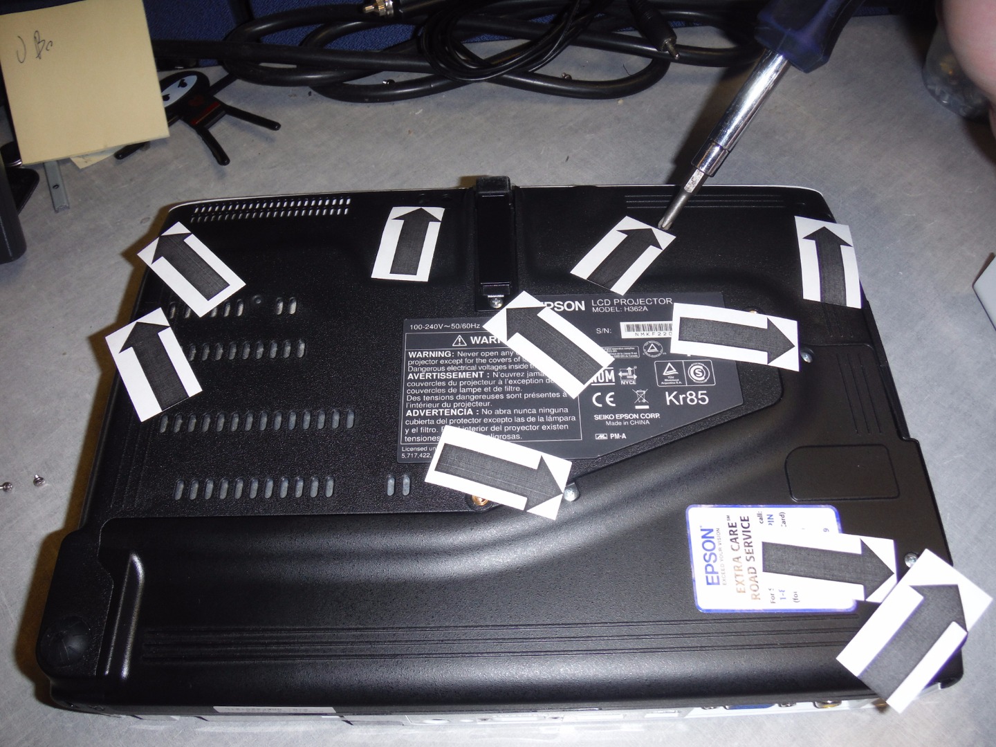 Epson 1770W LCD Projector Overheating? Repair It! 8 Steps (with