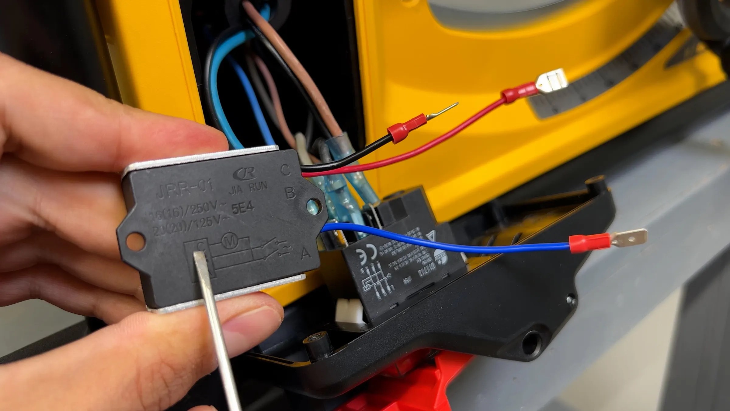 Adding a Soft Start Feature to Any Power Tool : 9 Steps (with Pictures