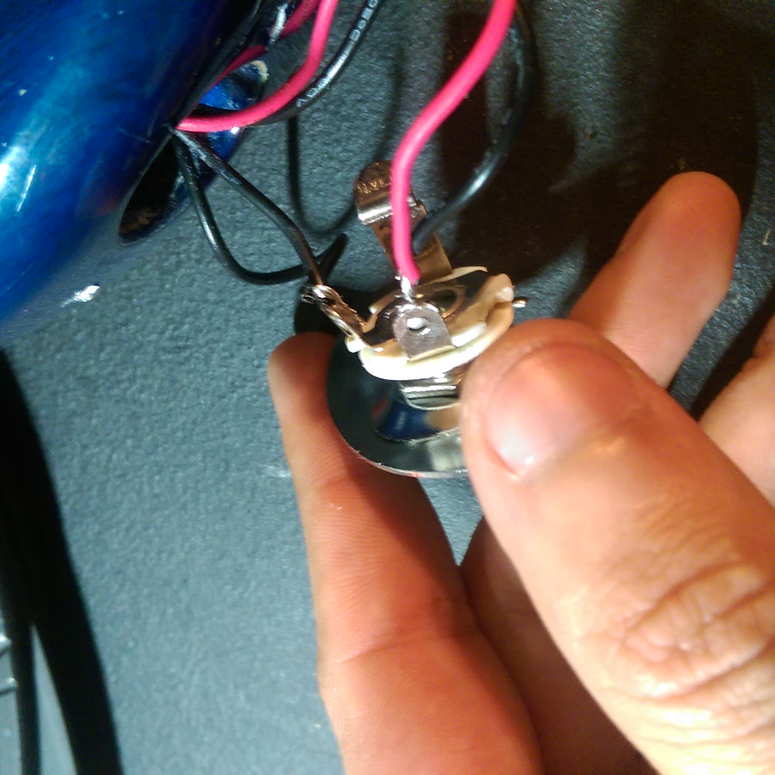 Ultimate Guide| How to Install a Guitar Killswitch : 5 Steps