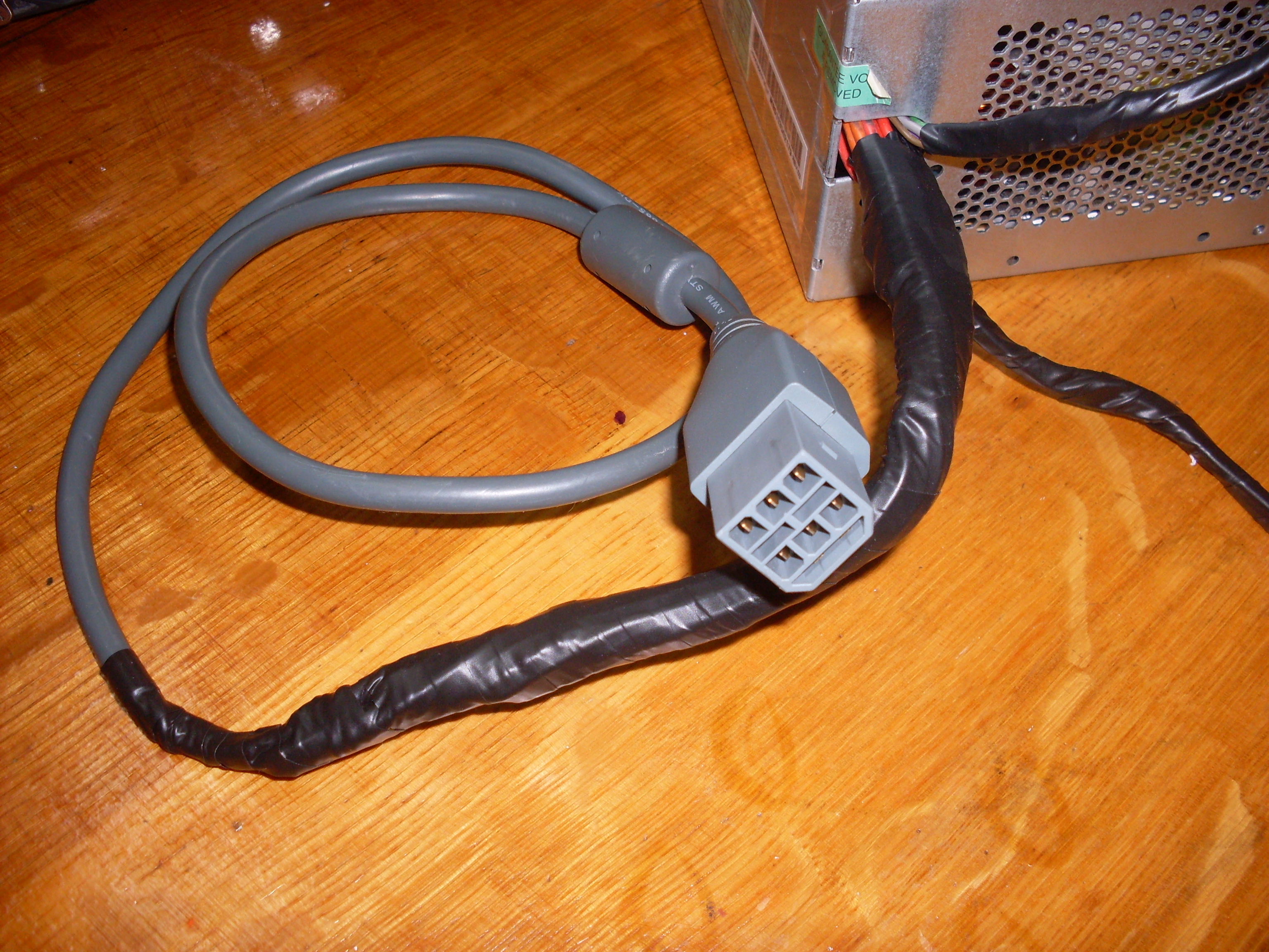 ATX Power Supply for an Xbox360 and Xbox 360 Cooling Mod! 3 Steps