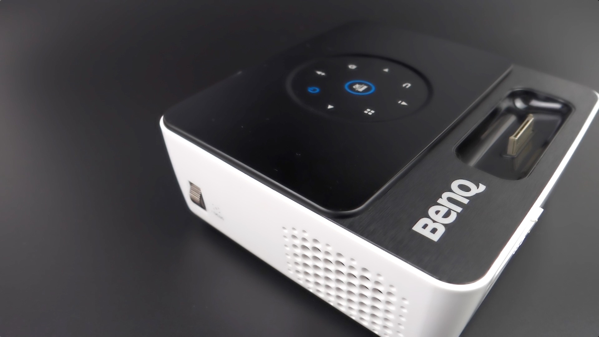 How to Fix BenQ JoyBee GP2 Projector White Dots and Dead Pixels 5