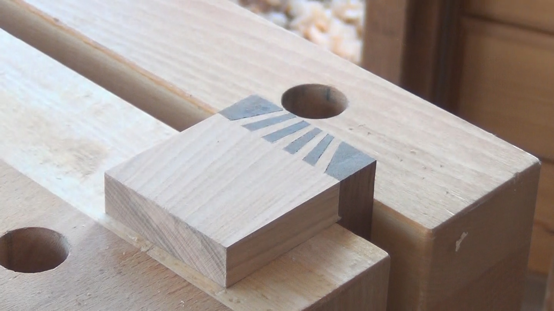 How to Prepare Sunrise Dovetails (Japanese Dovetails) 9 Steps (with