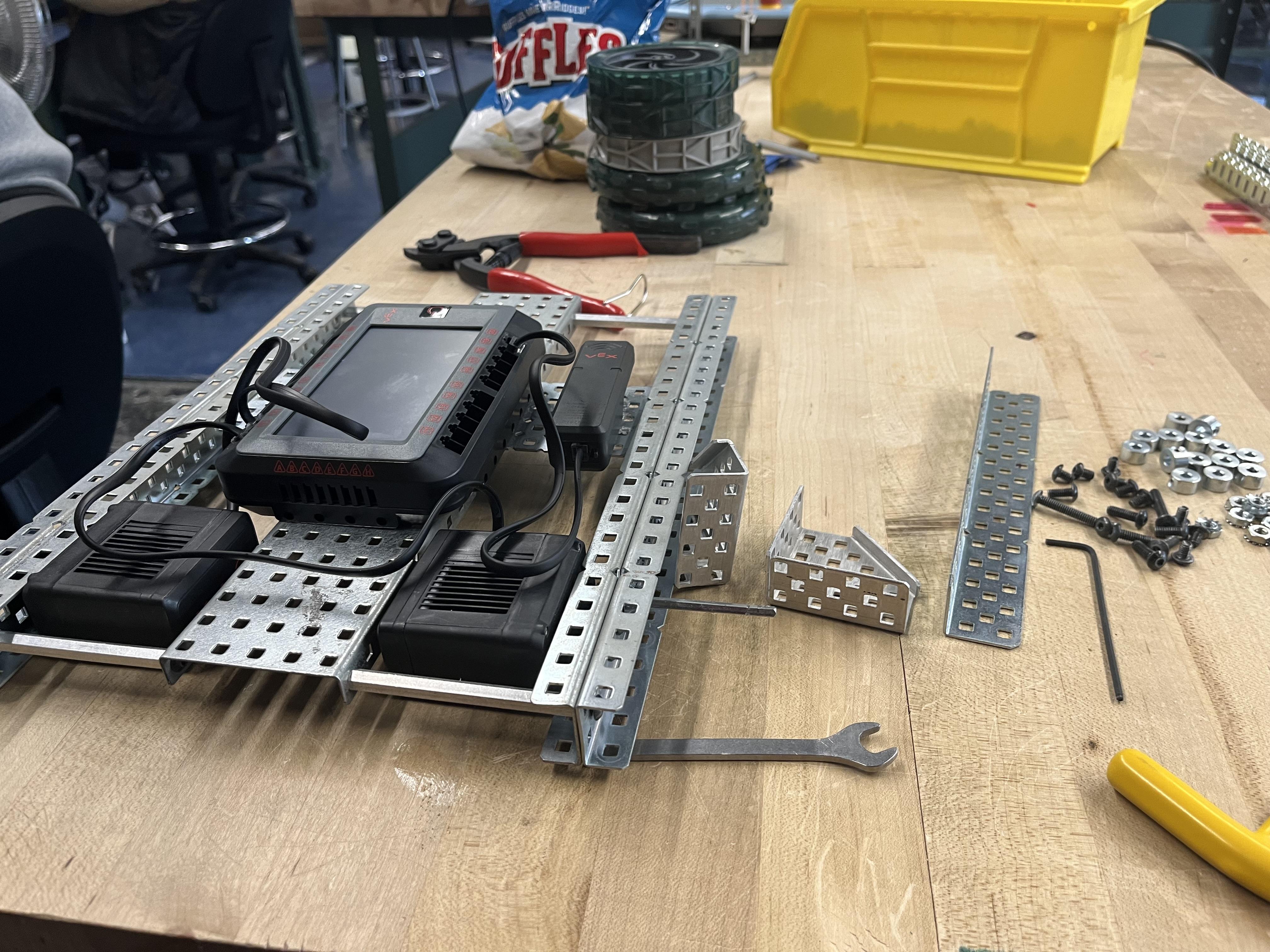 Vex Robotics Wheelie Car 7 Steps Instructables