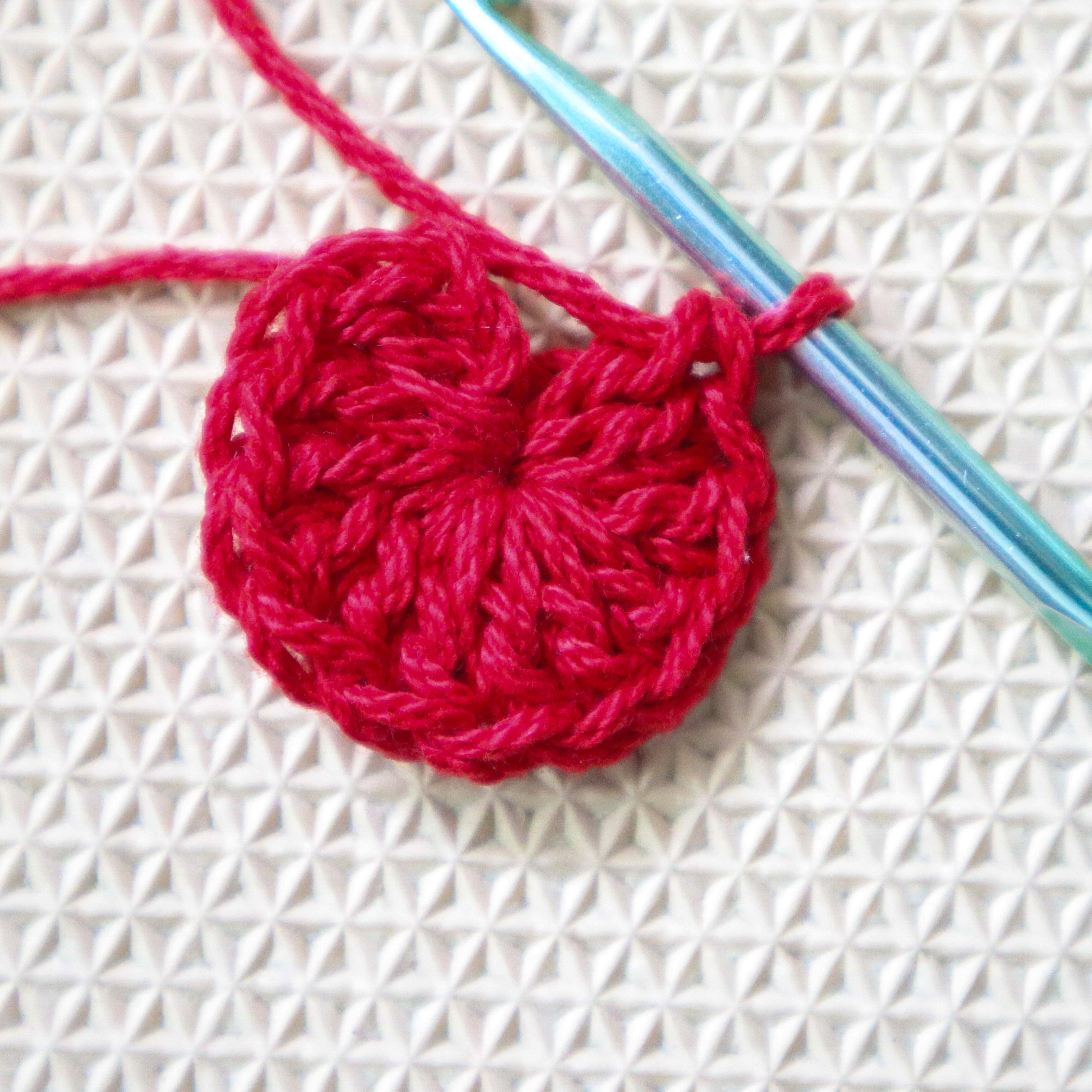 How to Make Easy Crochet Christmas Placemats 9 Steps (with Pictures