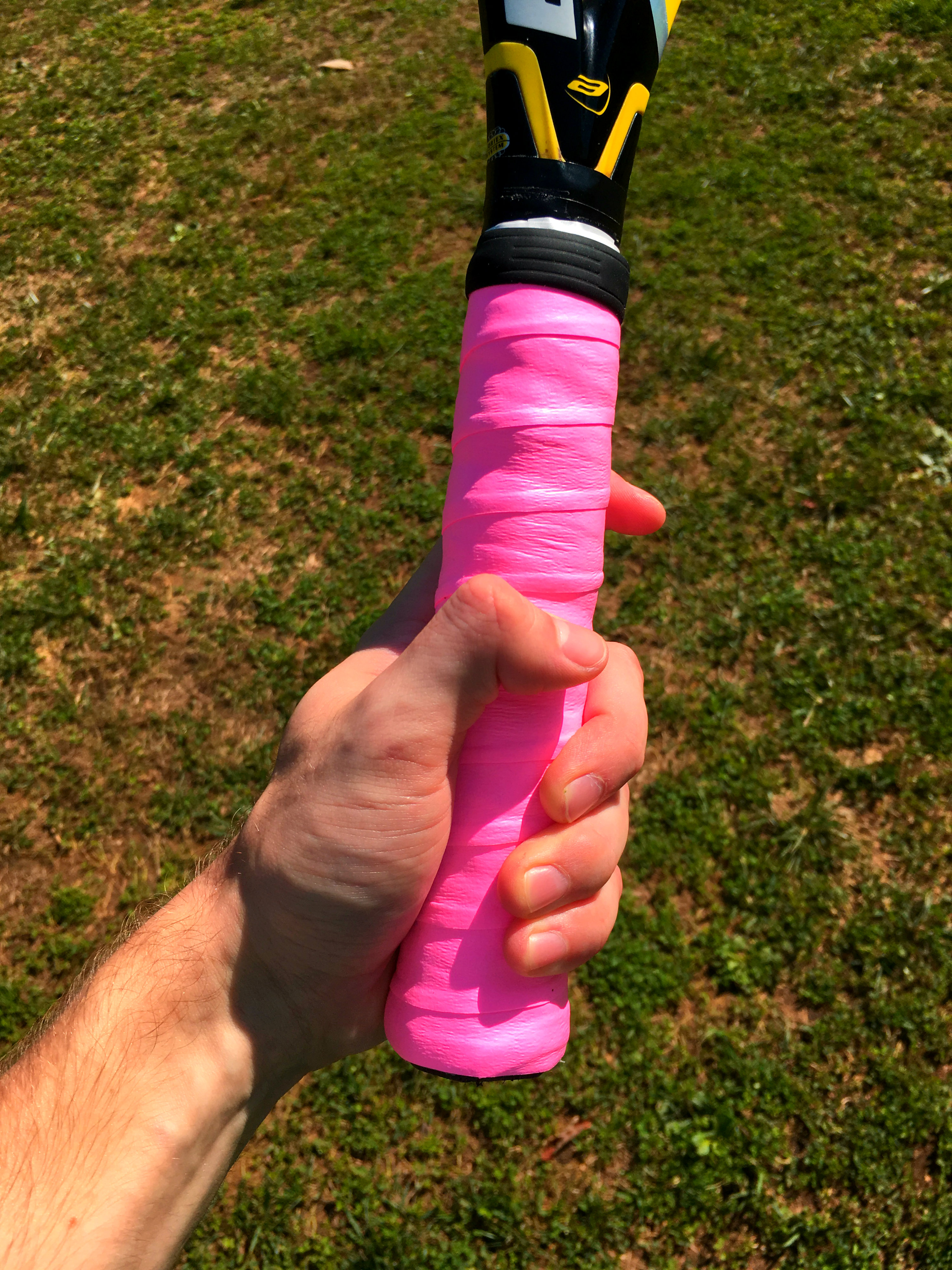 Wrap an Overgrip on a Tennis Racket 8 Steps (with Pictures