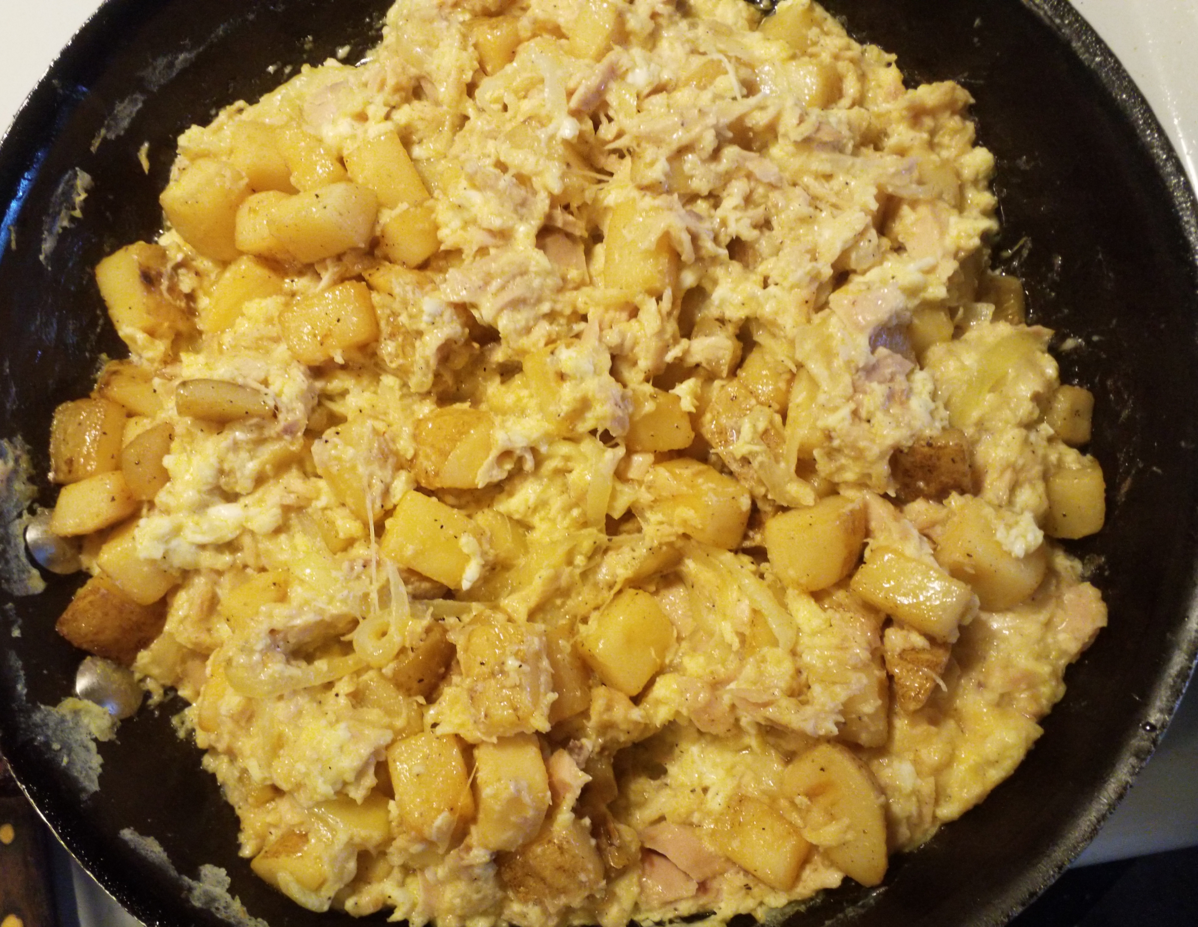 Tuna,Egg,Potato,Onion and Cheese Scramble 10 Steps Instructables