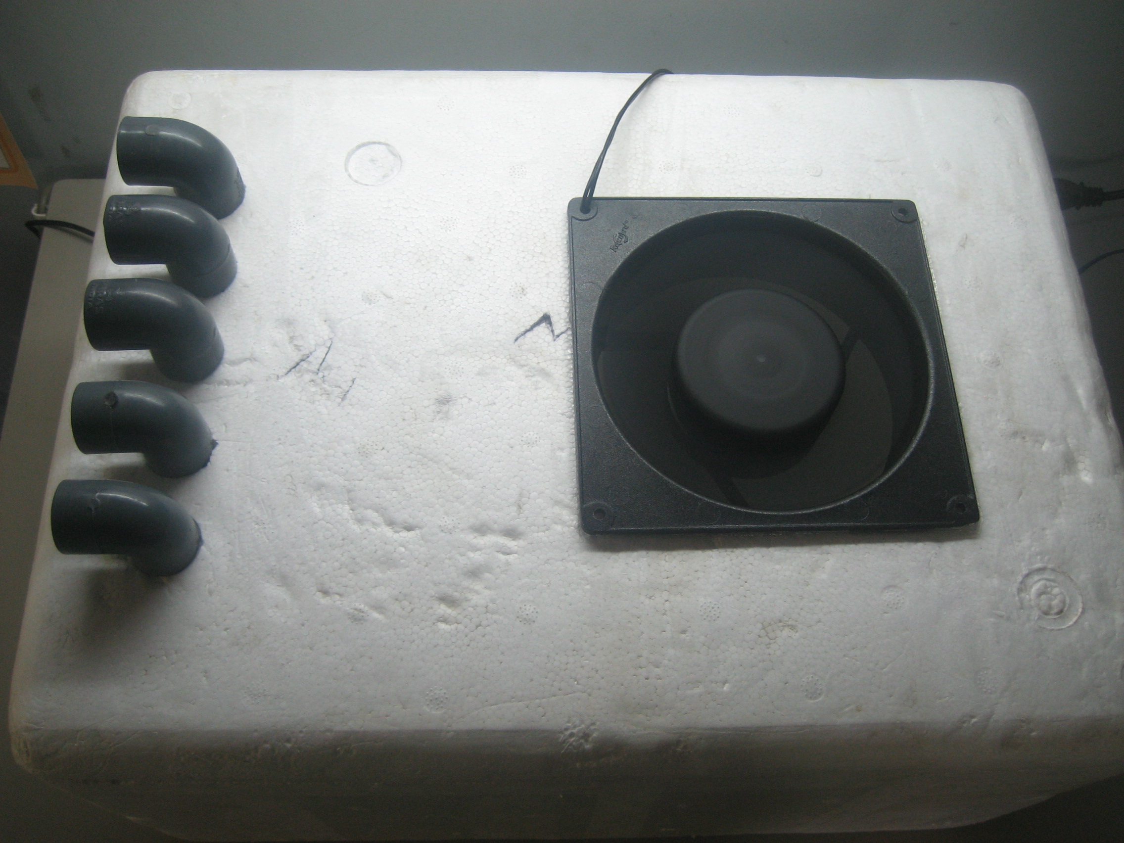 Simple Cheap Ice Box Air Conditioner 5 Steps Instructables