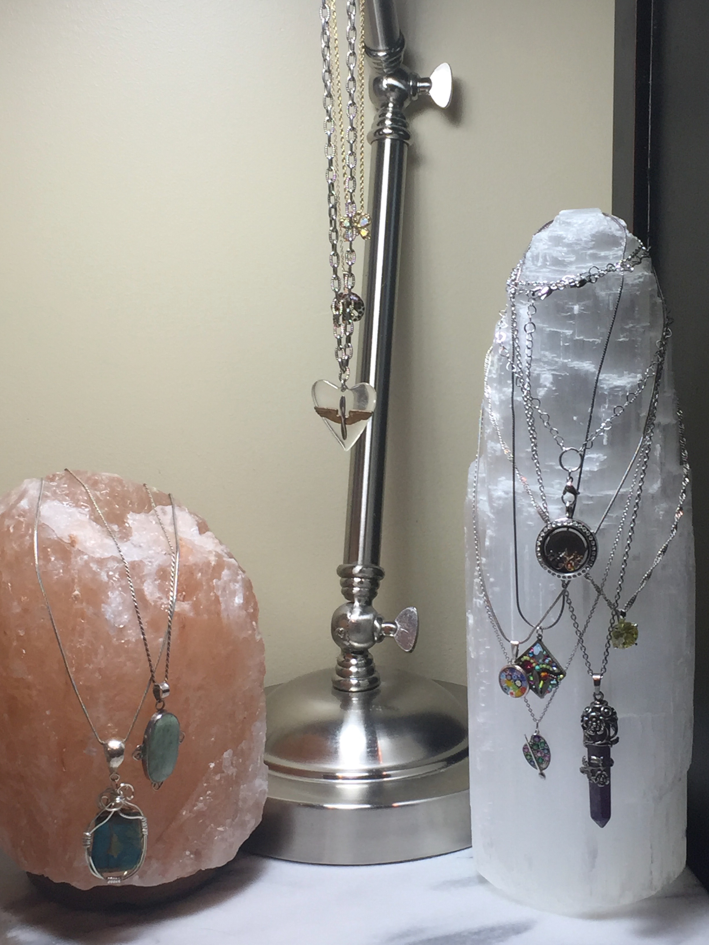Make a Super Easy Necklace Holder With Bonus Charm Holders 5 Steps