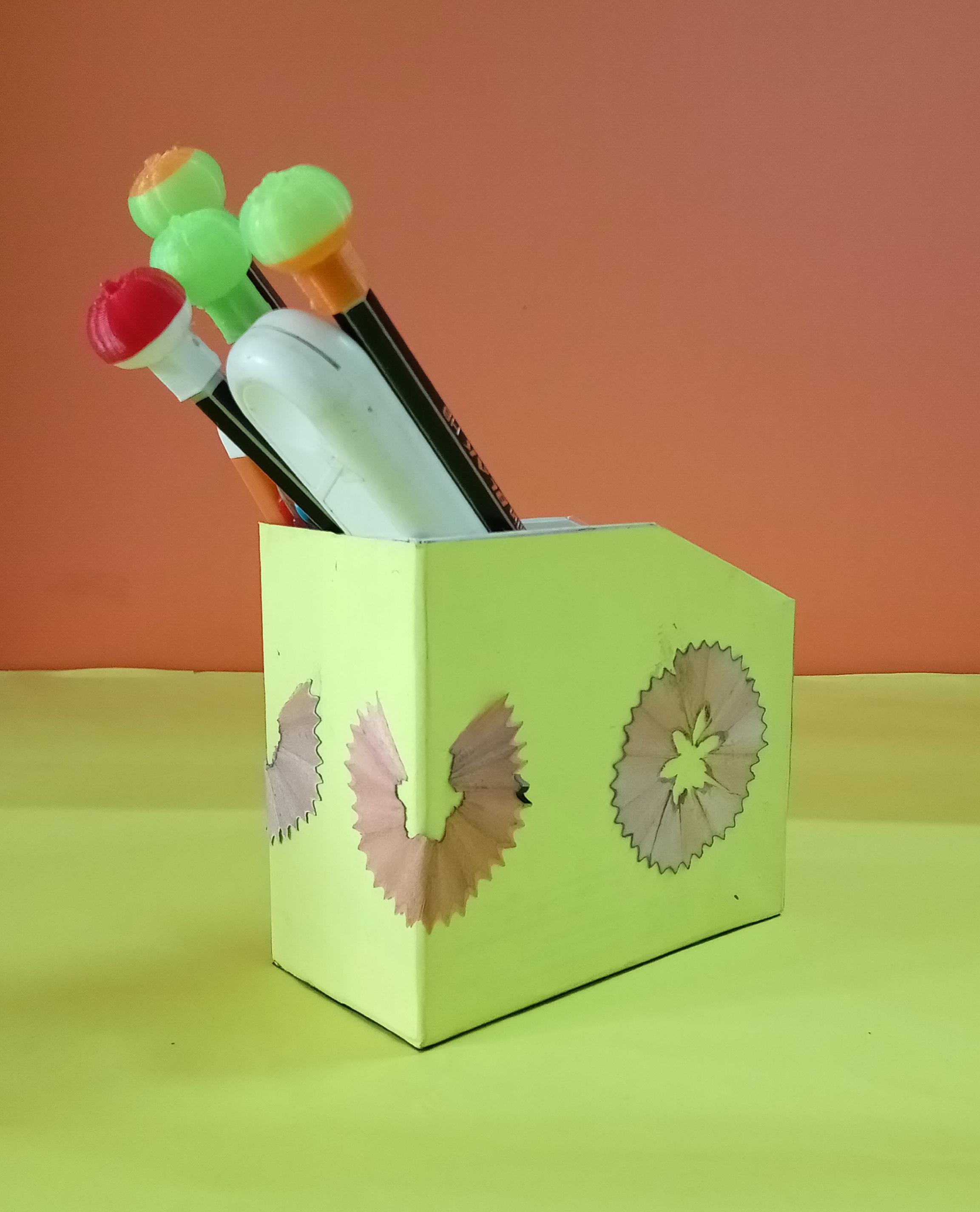 What to Do With Old Video Cassette Covers? 15 Steps (with Pictures