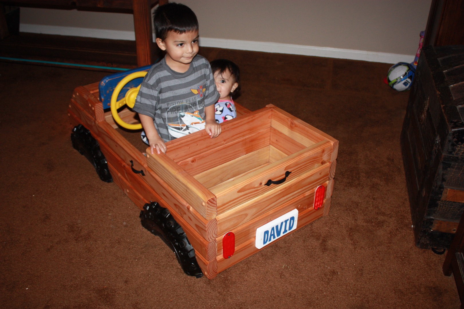 Toy Box / Truck Combo 2x4 8 Steps (with Pictures) Instructables