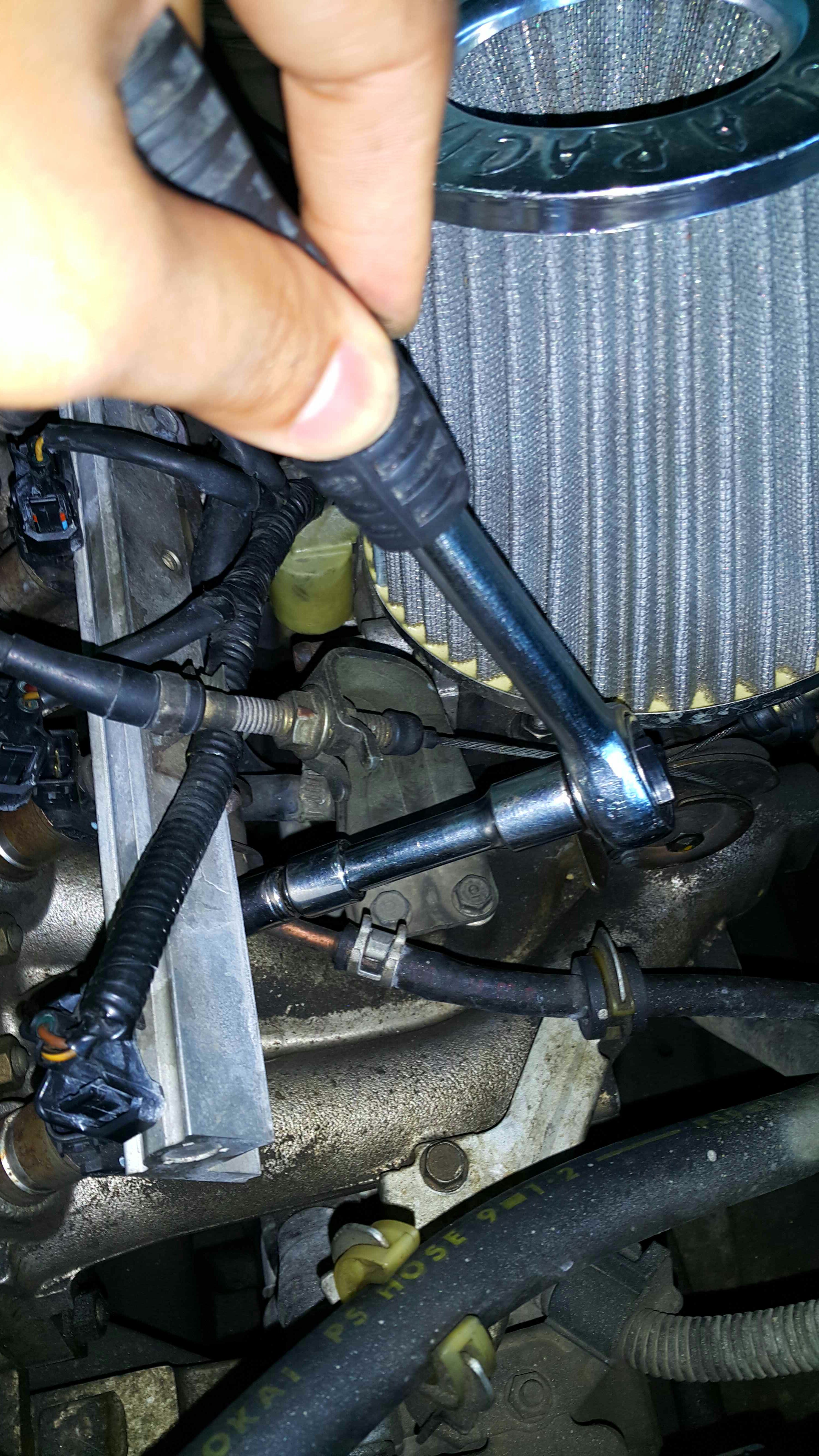 Replacing Fuel Injectors (Honda Civic 1999 D15B) 6 Steps (with Pictures) Instructables