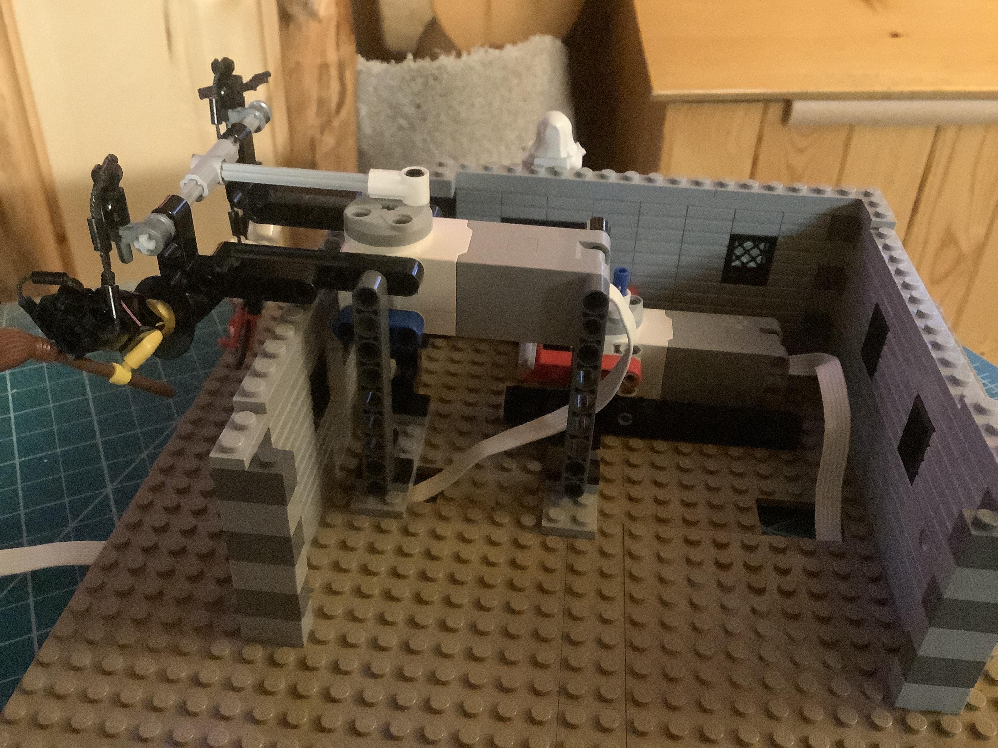 Table Top Lego Haunted House Using Mindstorms Robot Inventor