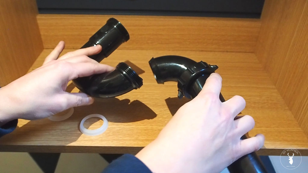 How to Install a Bathroom Sink Drain 4 Steps (with Pictures)