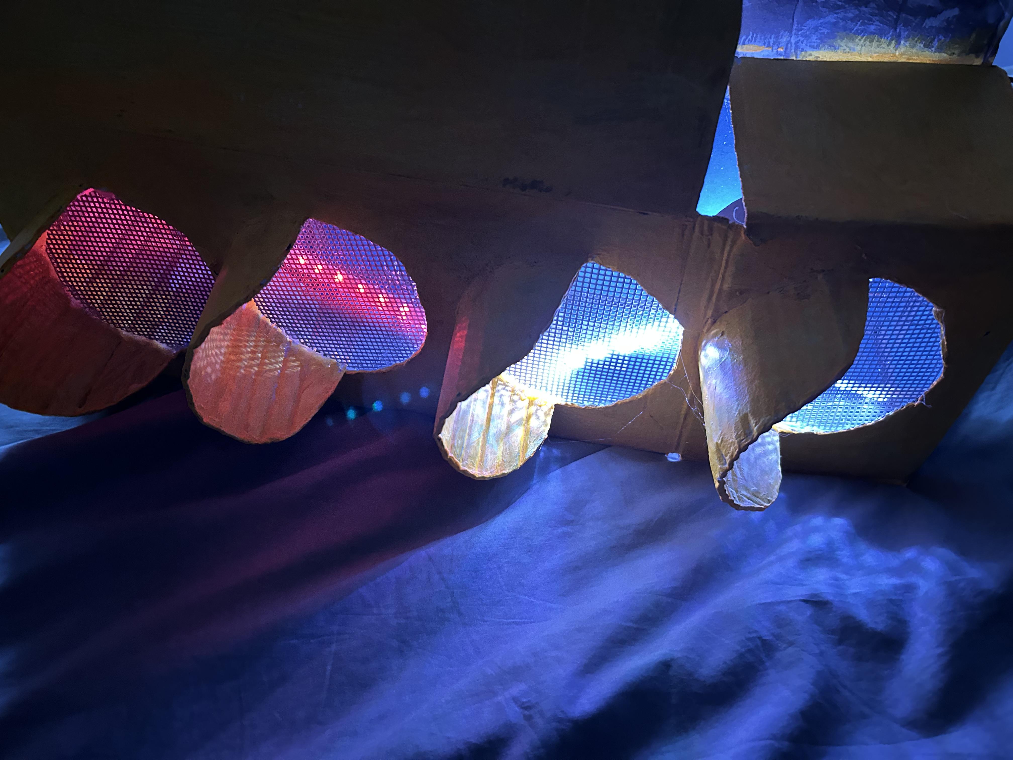 Giant Stoplight Lamp 3 Steps Instructables