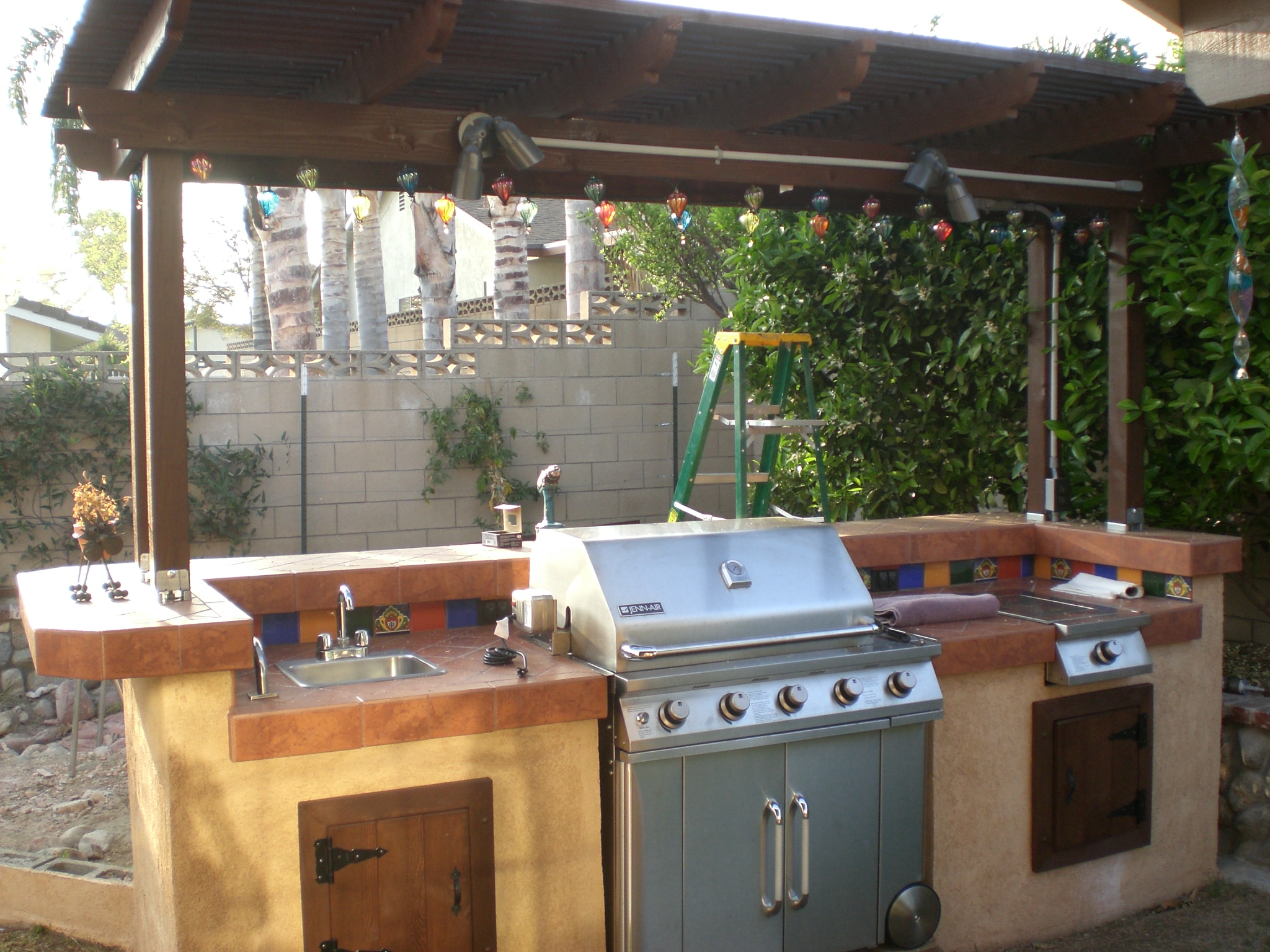 10 Genius Small Backyard Ideas with BBQ That Will Make Your Summer Sizzle