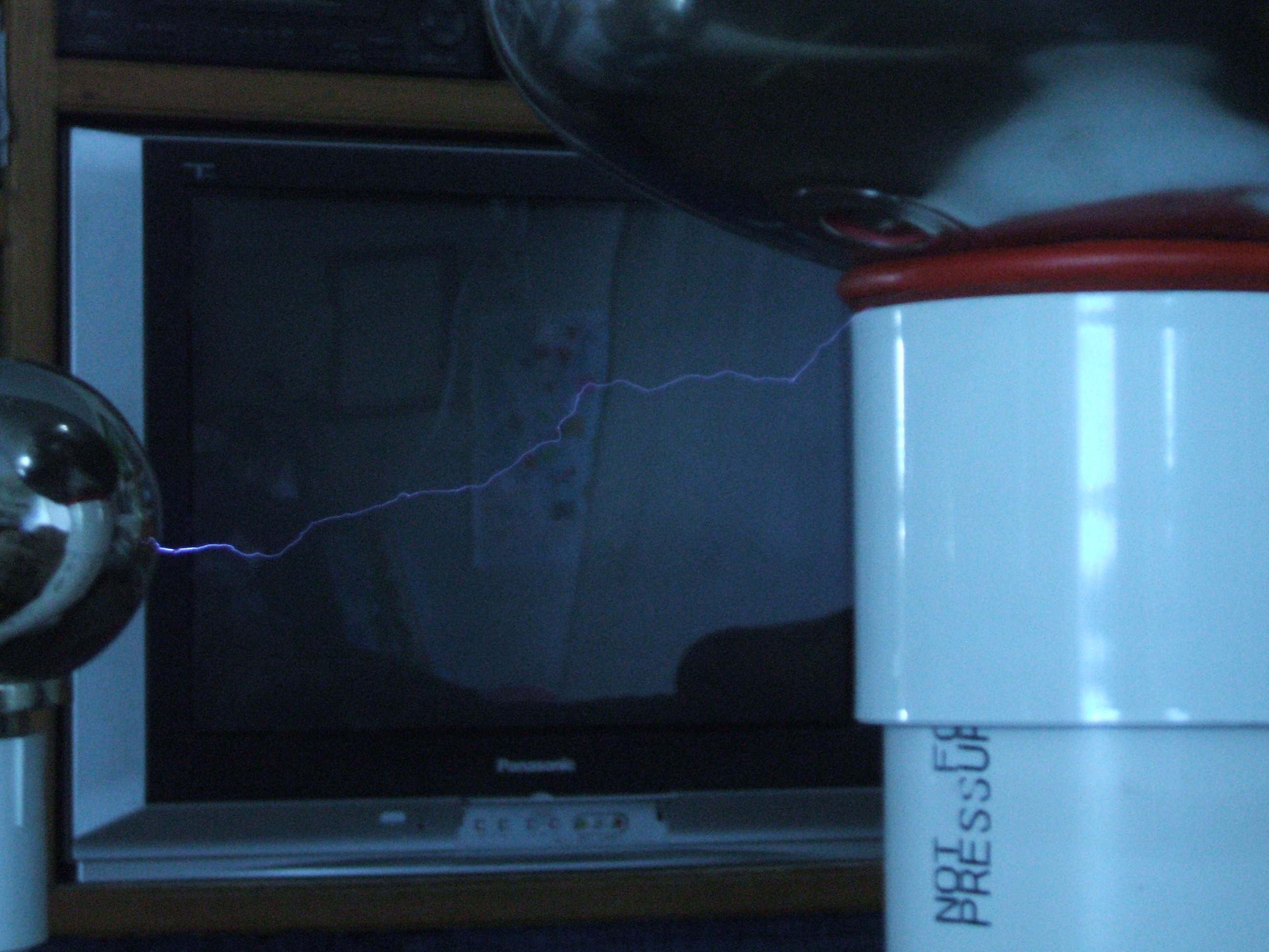 Homemade Van De Graaff Generator 9 Steps Instructables