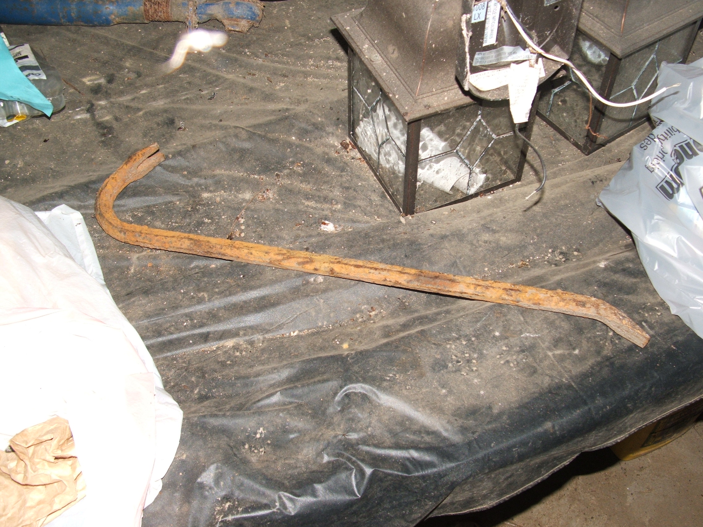 Half Life Crowbar Prop 4 Steps Instructables