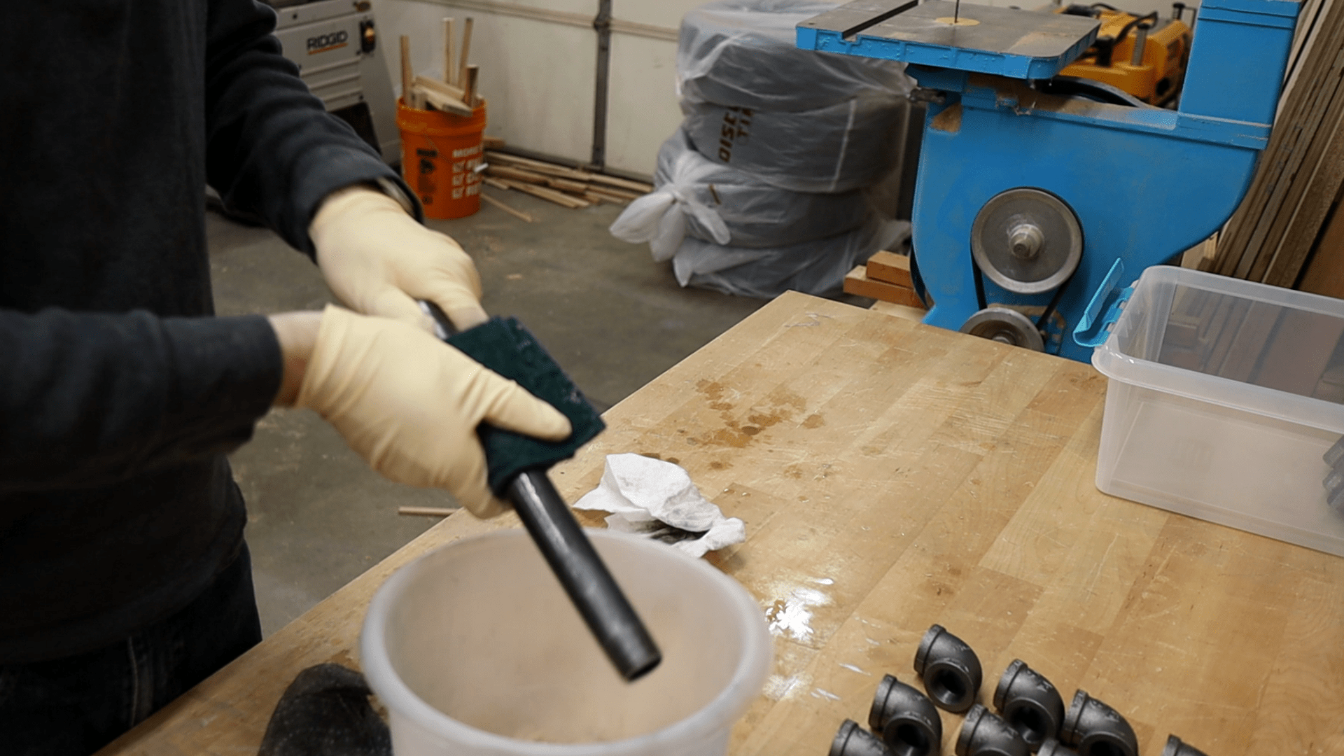 DIY Industrial Black Pipe Bookshelf! 13 Steps (with Pictures