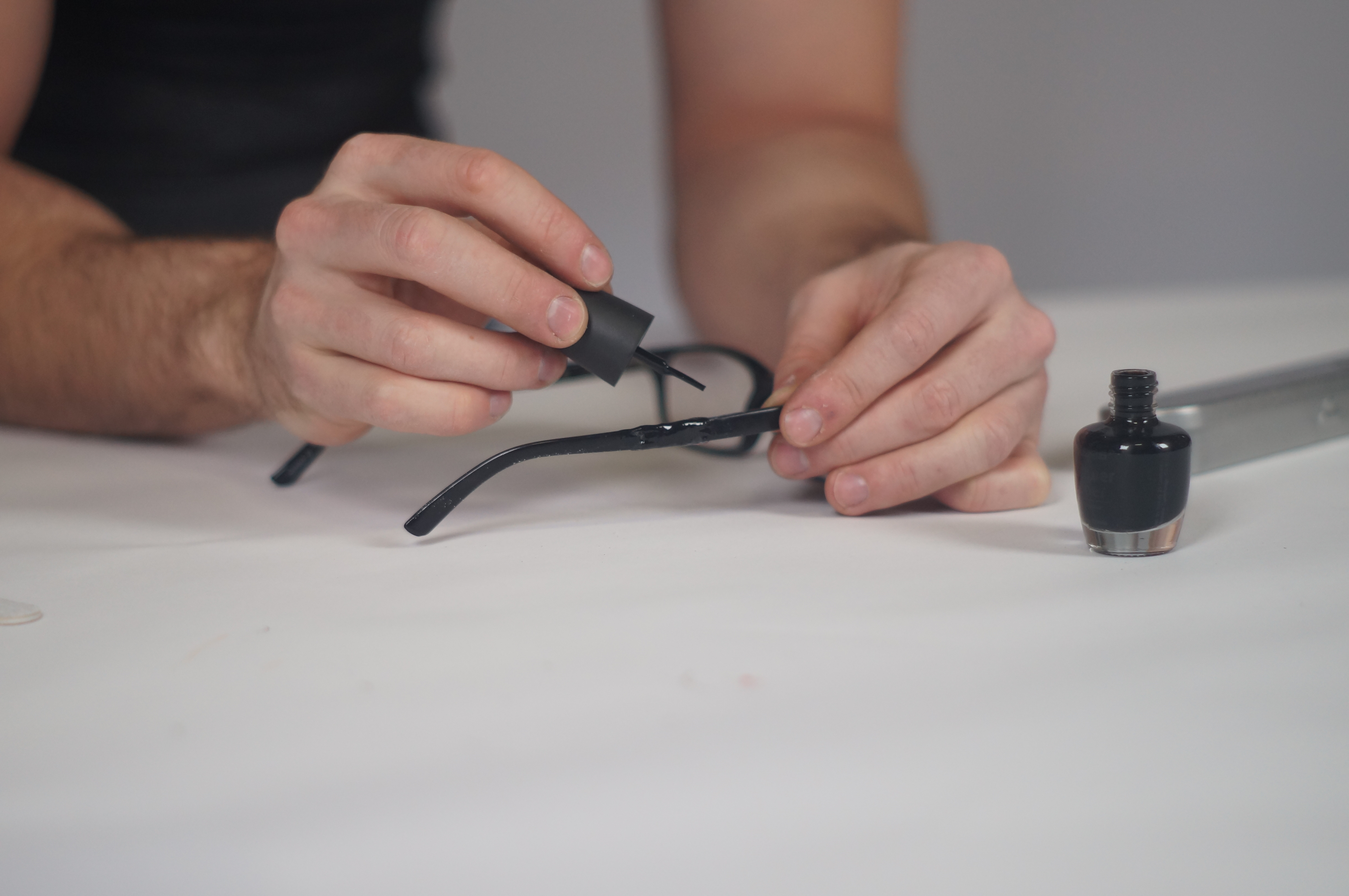Bondic HowTo Repair Broken Glasses 3 Steps Instructables