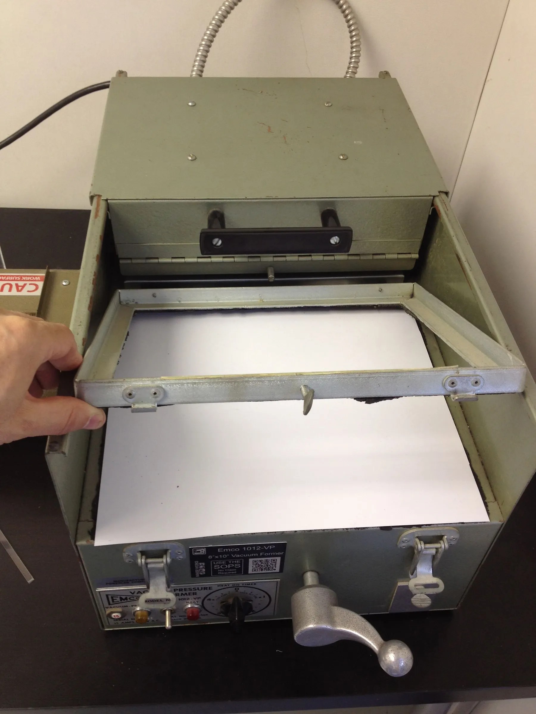 LaserCut Forms for Thermoforming (Vacuum Forming) 4 Steps