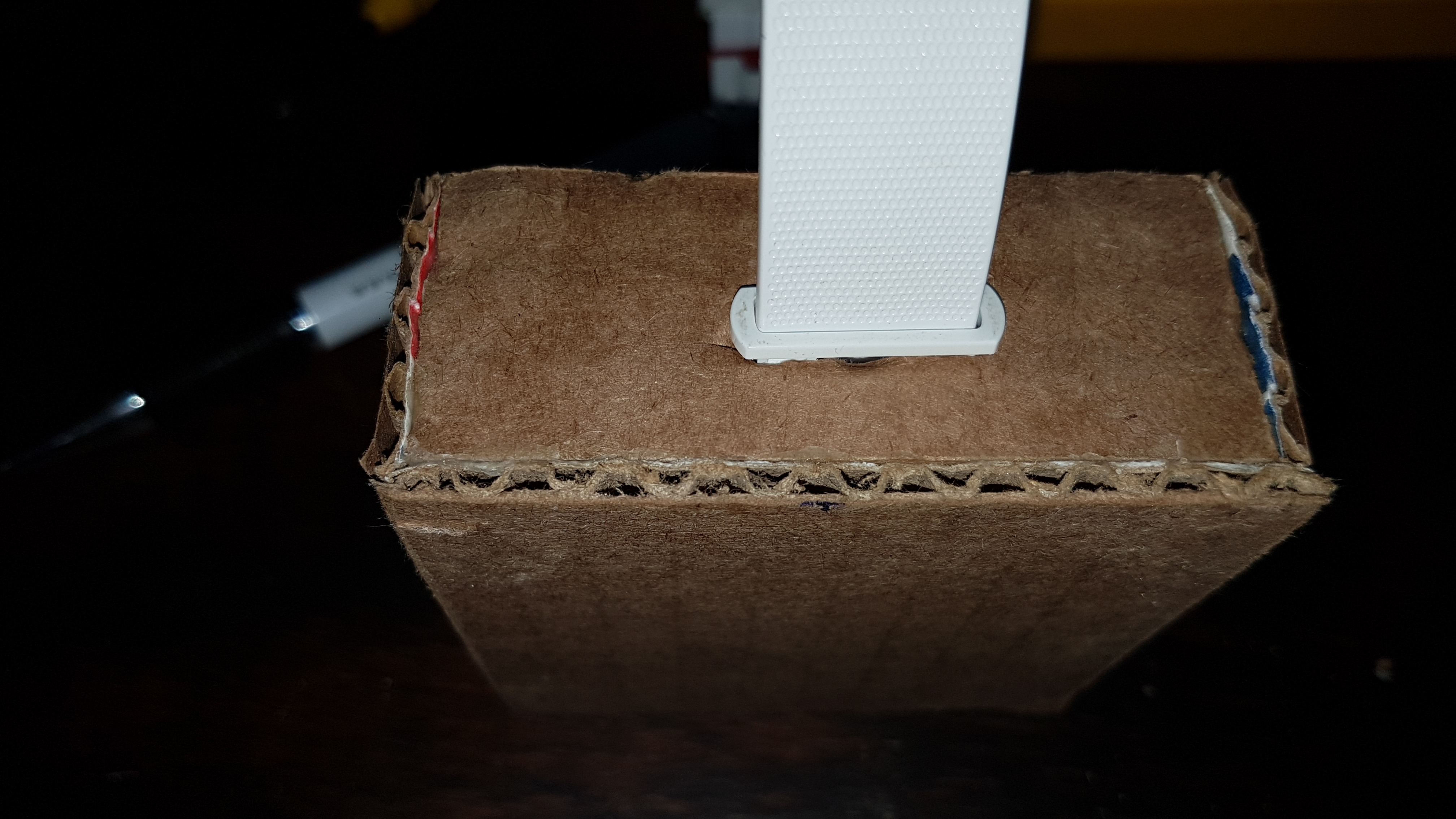 Recycling Headphones With Cardboard 6 Steps (with Pictures