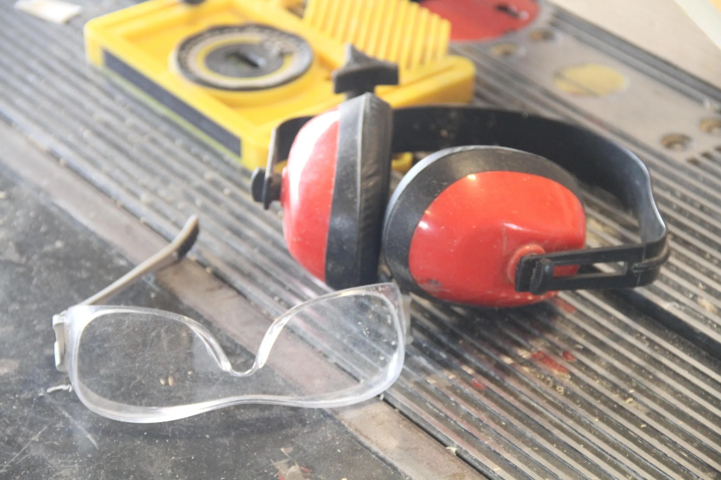 DIY Crown Molding : 11 Steps (with Pictures) - Instructables