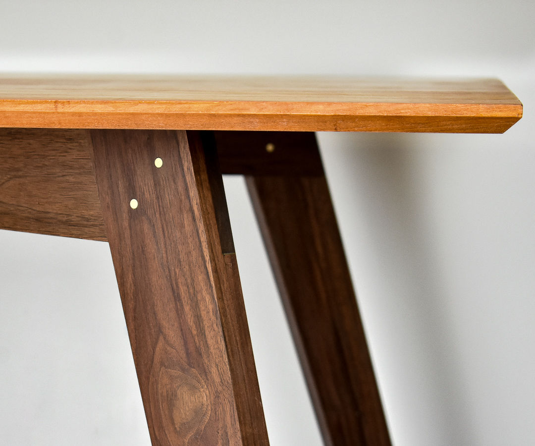Slanted Table Legs atelieryuwa.ciao.jp