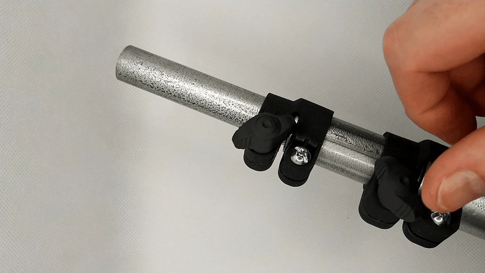 Homemade/DIY Telescoping Pole From EMT (Electrical) Conduit 3 Steps