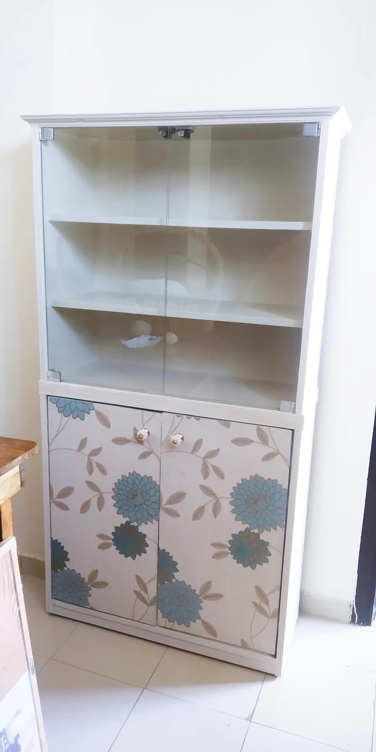 Bringing Old Furniture Back to Life! 4 Steps (with Pictures