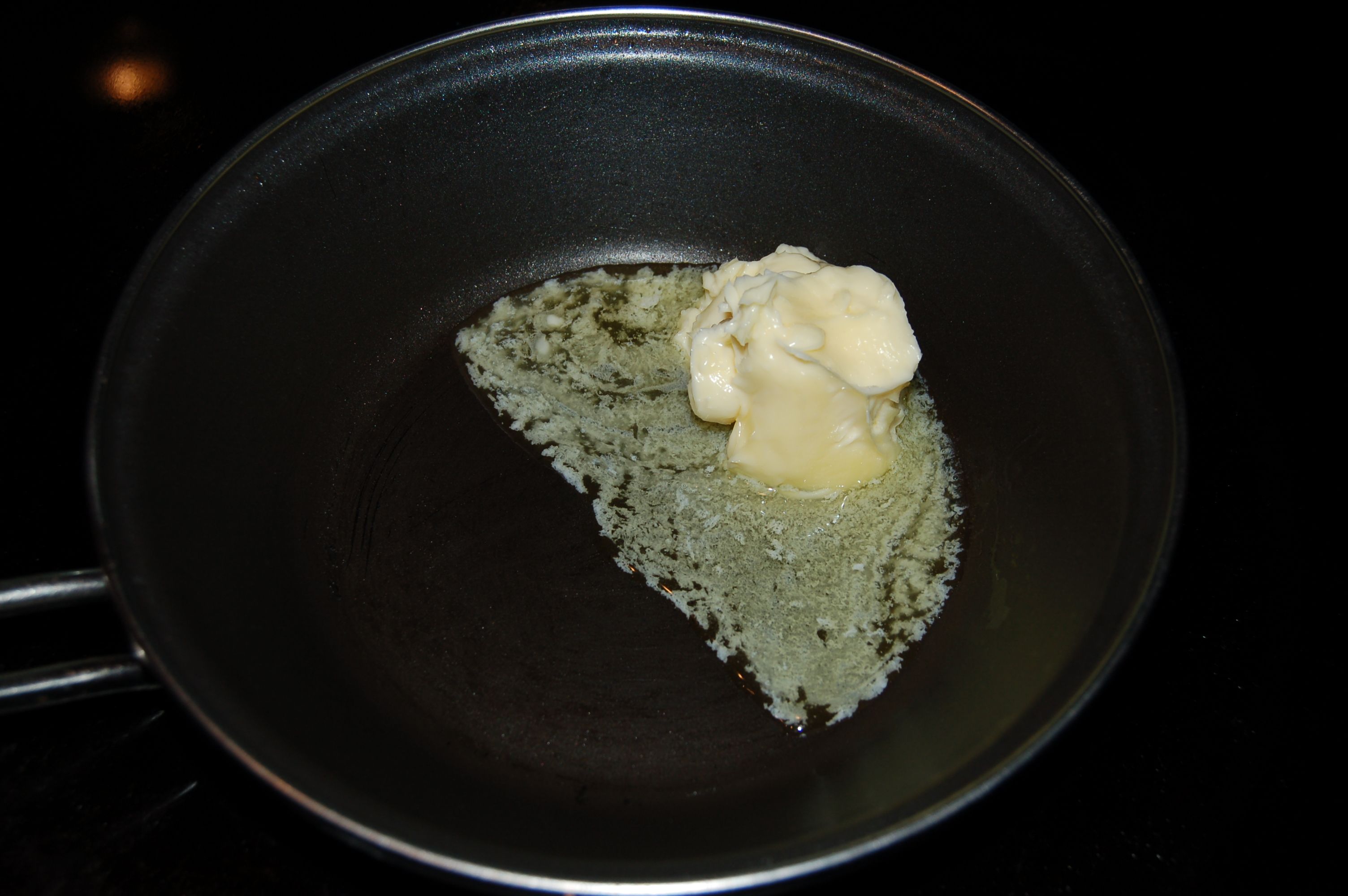 Popcorn With Herbed Garlic Butter & Lime Dressing 4 Steps (with