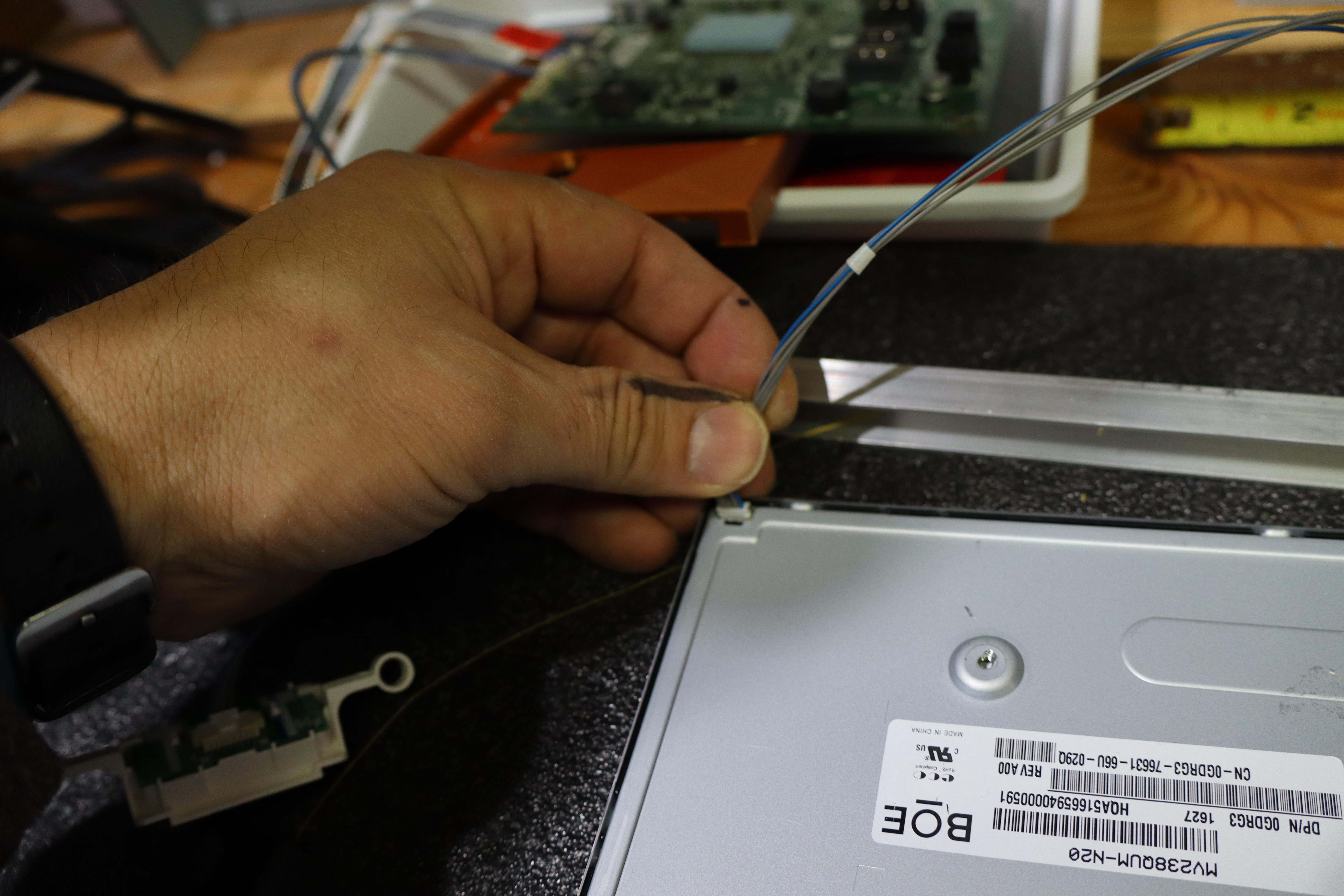 DIY 4K HDR 24 Inch Monitor for Less Than 100 14 Steps (with Pictures