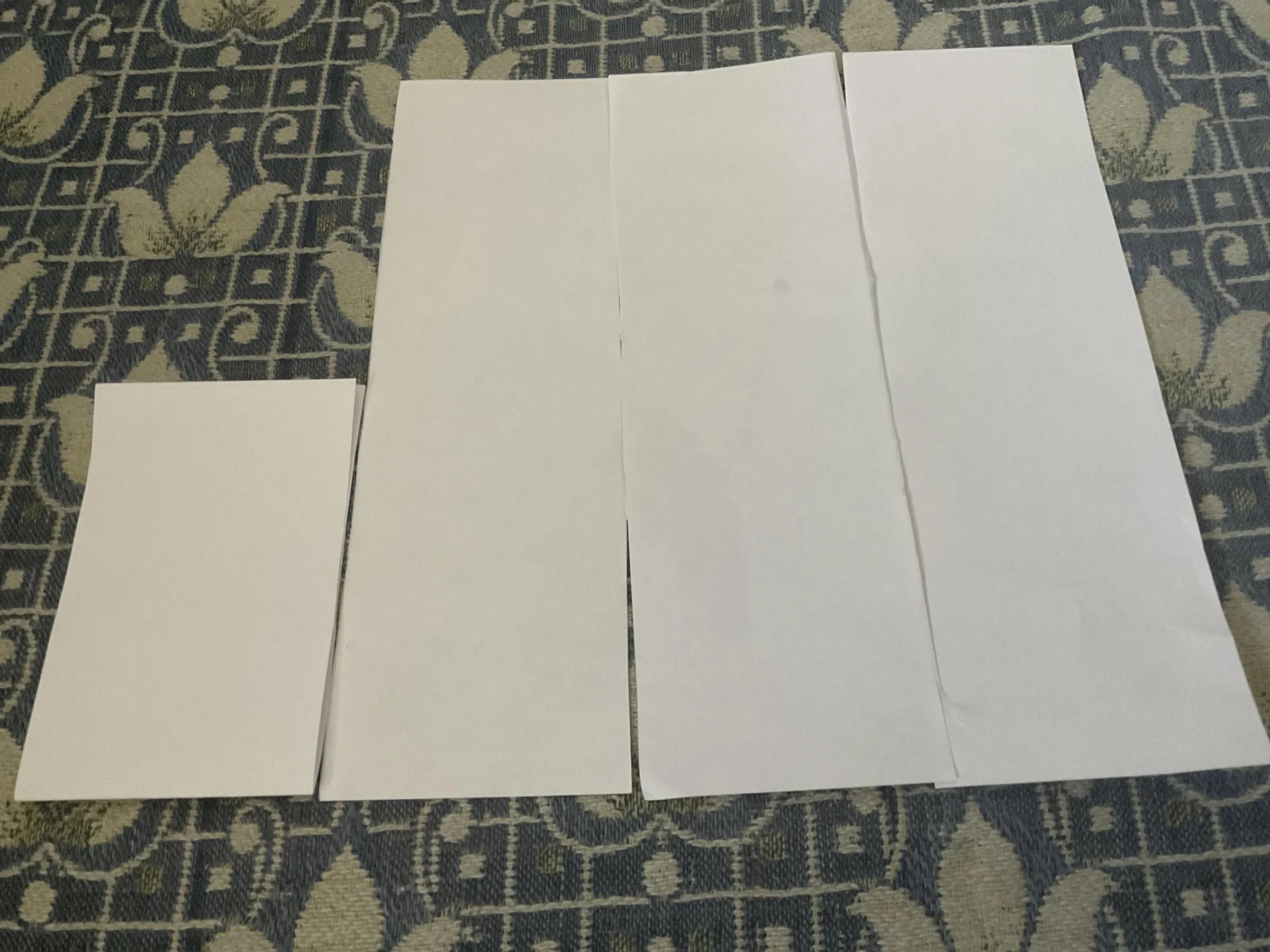 DIY Easy Customizable Garland! : 6 Steps - Instructables