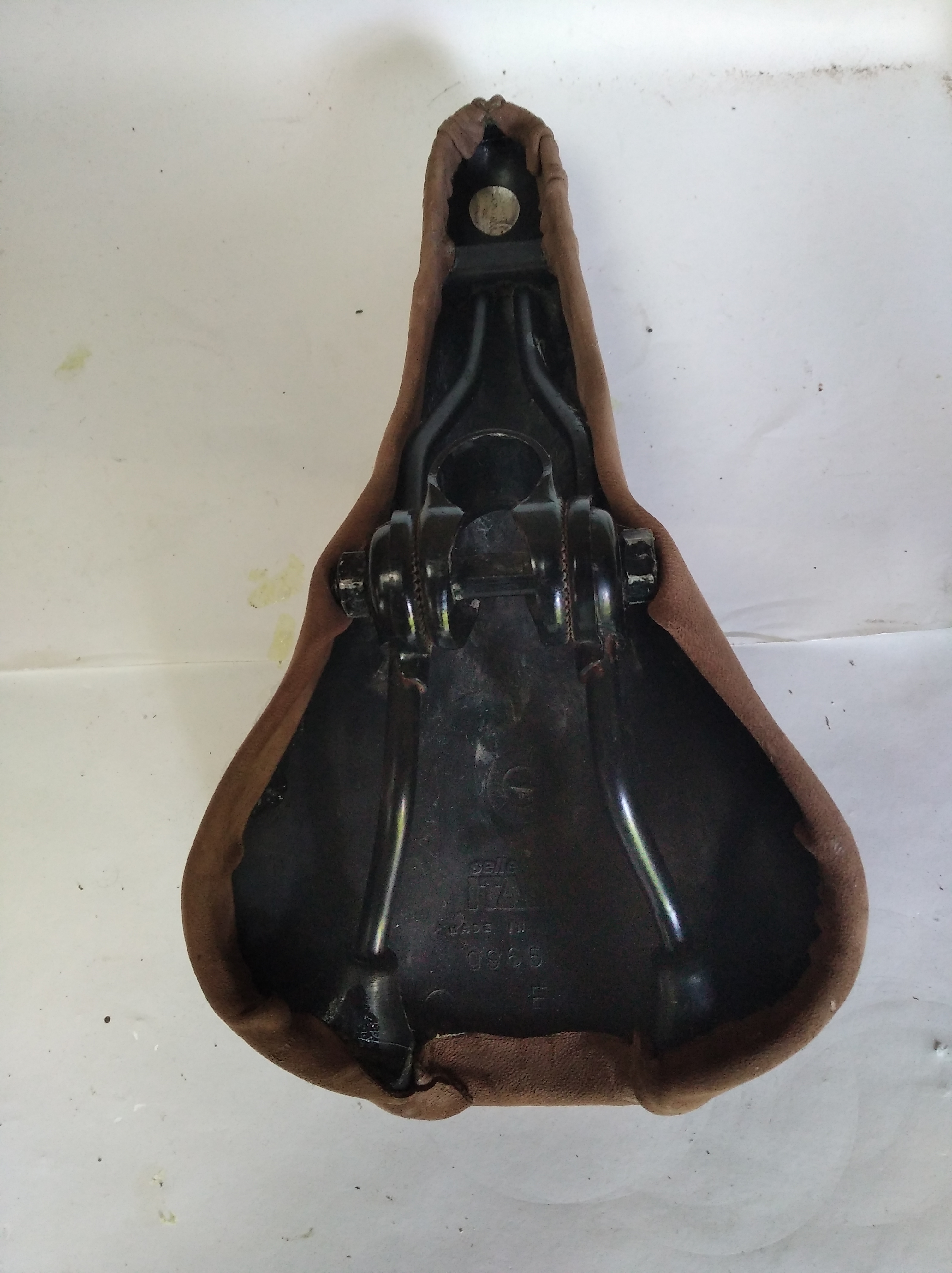 Suede Leather Saddle 4 Steps (with Pictures) Instructables