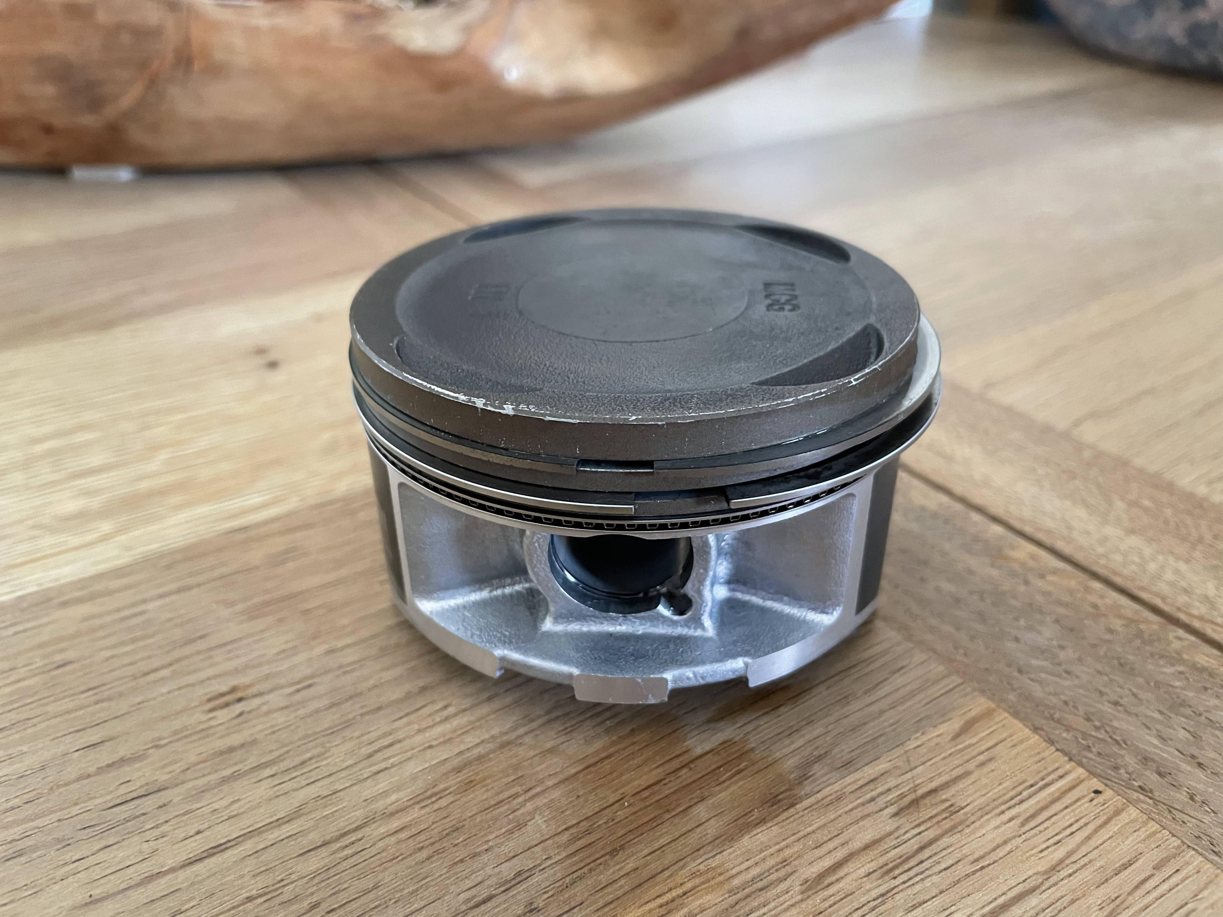 How to Install Piston Rings on a Four Stroke Piston. 12 Steps (with