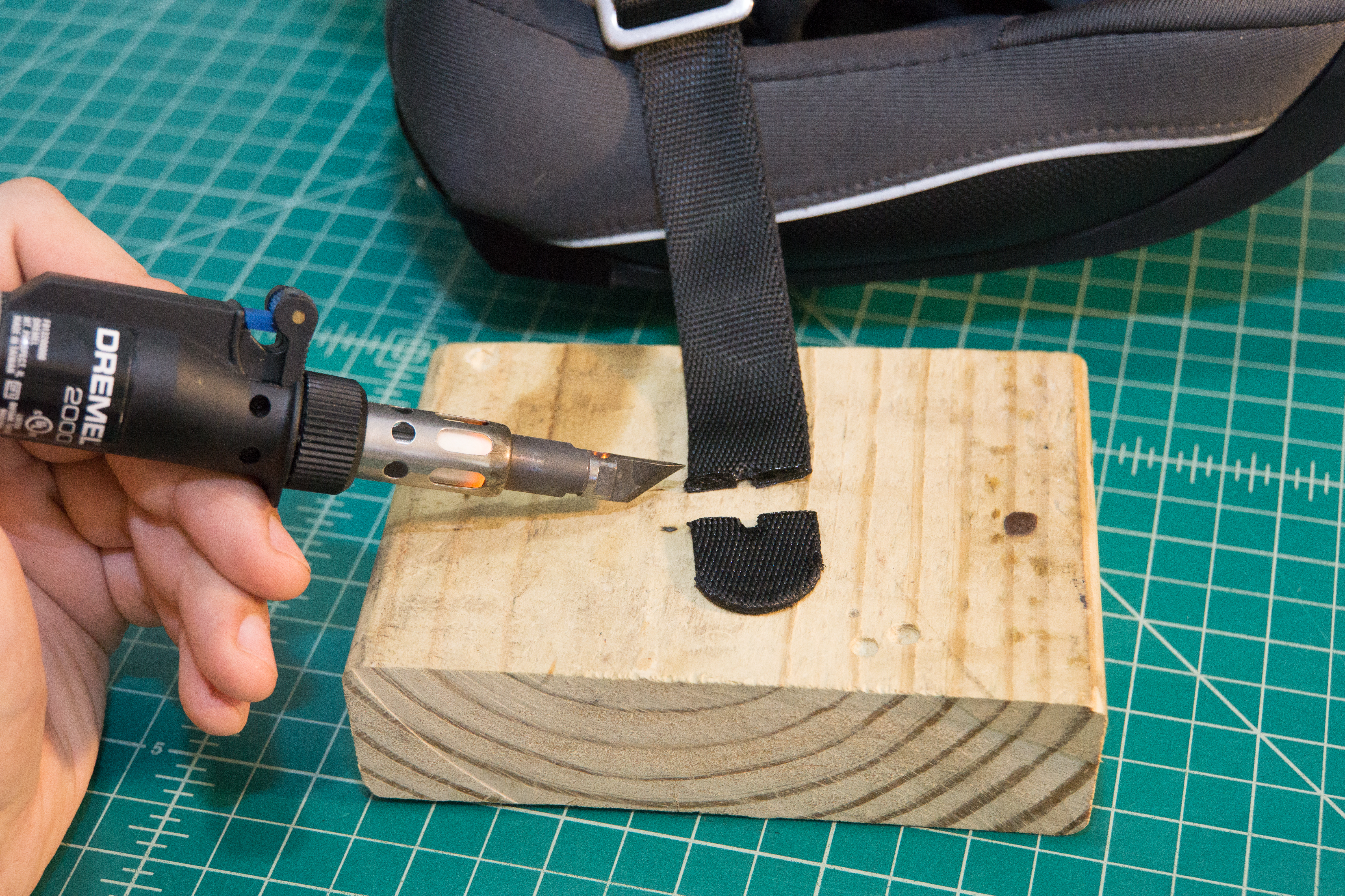 Micrometric Ratcheting Quick Release Buckle for Helmets 12 Steps