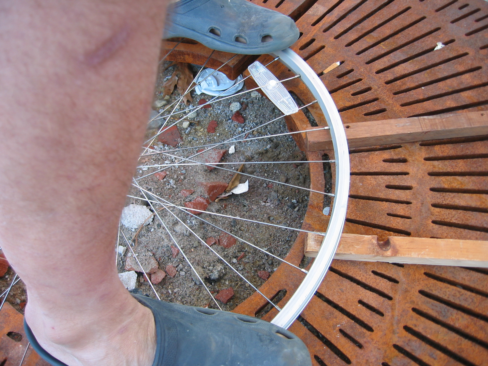 Bent Bike Rim atelieryuwa.ciao.jp