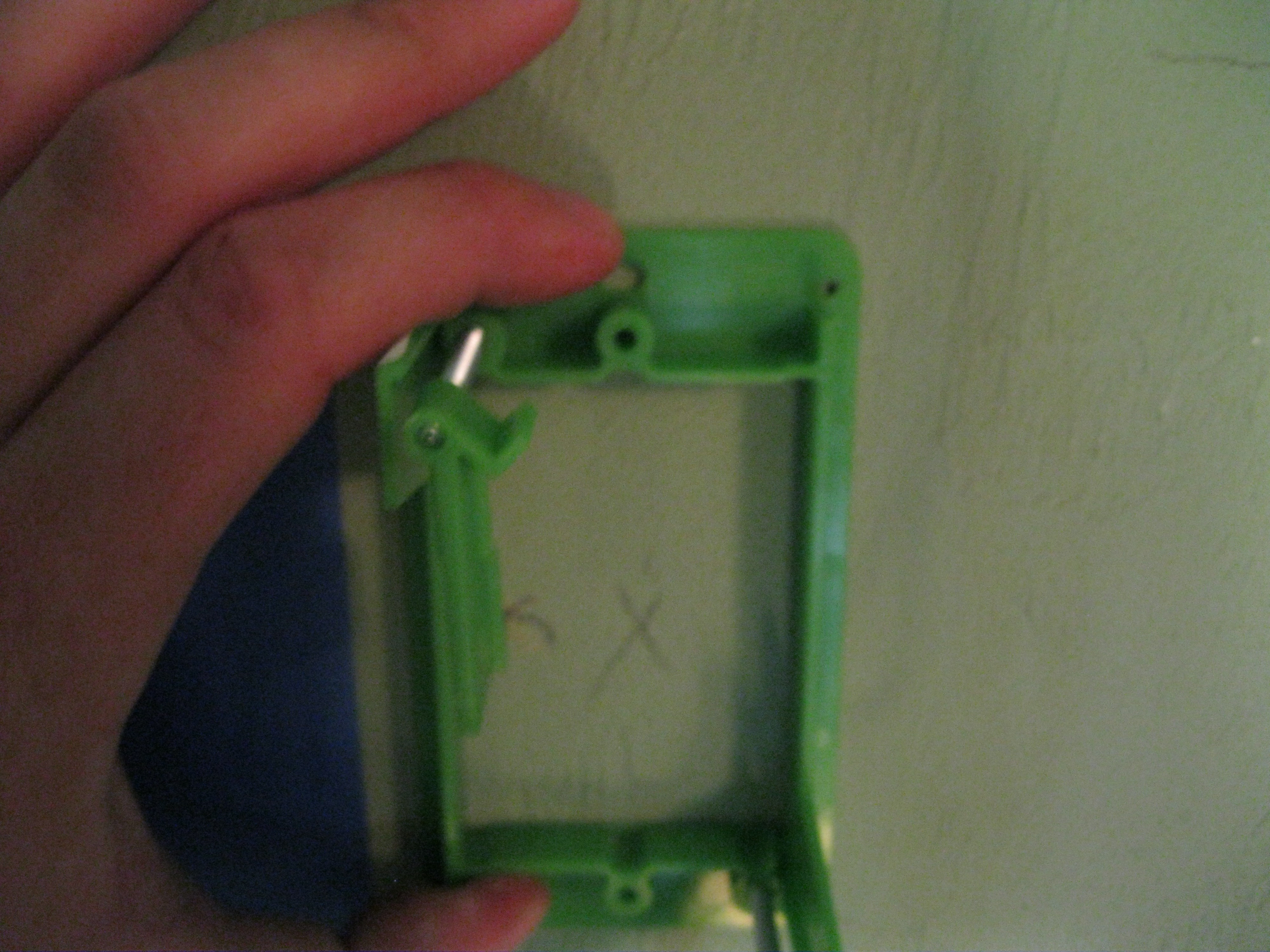 Hiding Power Cable and HDMI Cable for Wallmounted TV 6 Steps (with