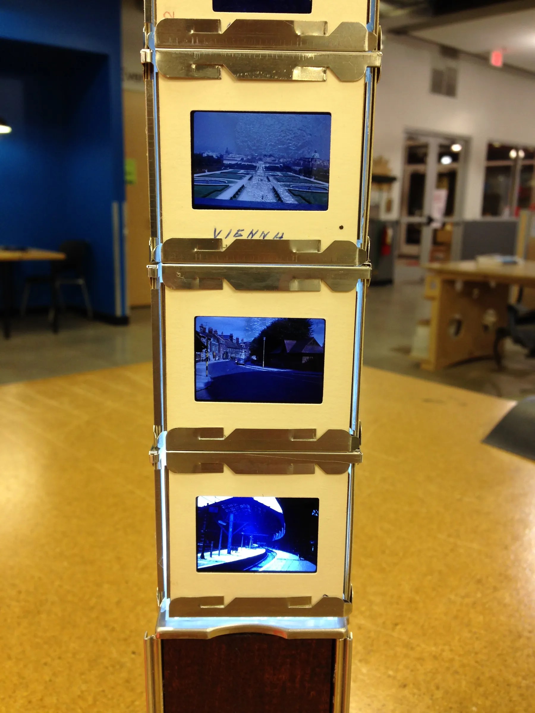 Projector Slide Table Lamp : 8 Steps - Instructables