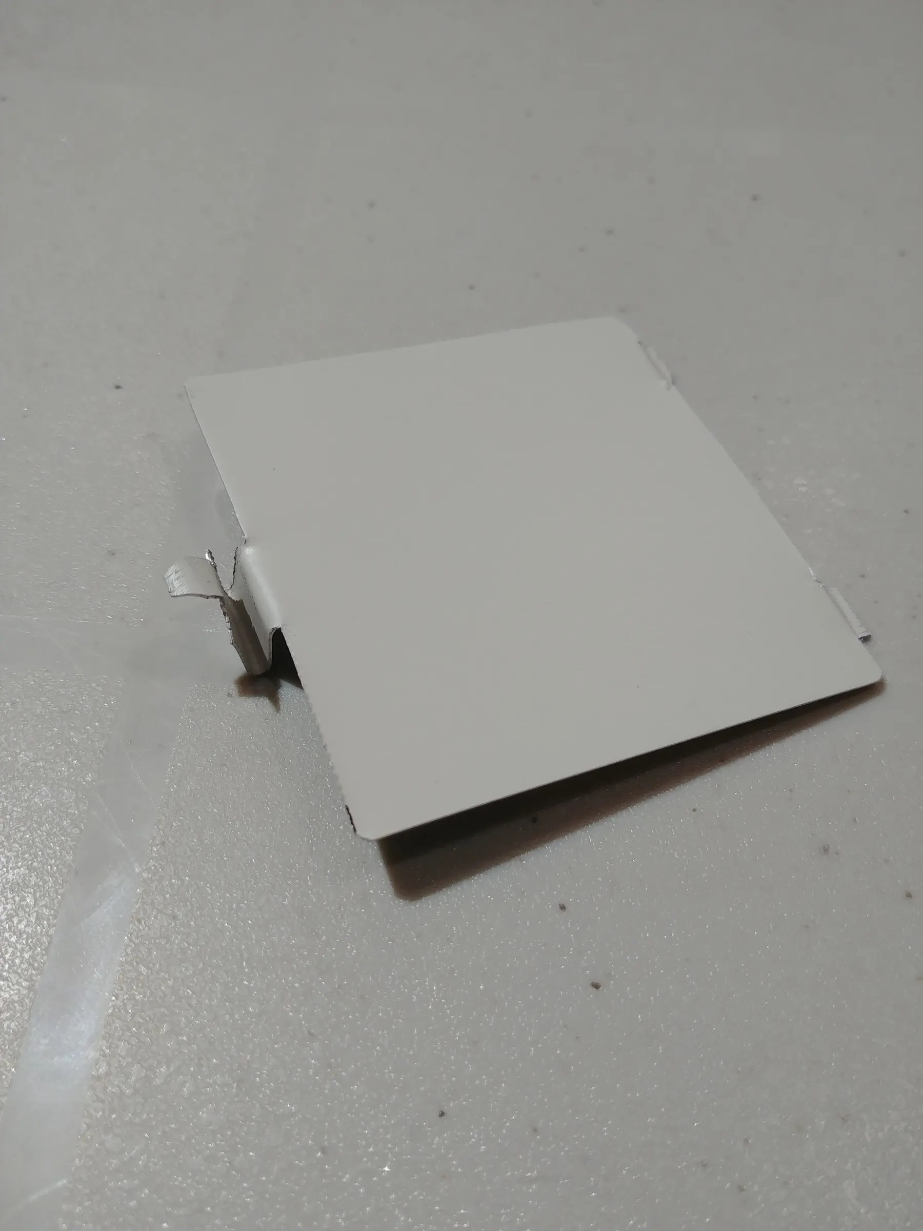 Replacement Remote Control Battery Cover : 5 Steps - Instructables