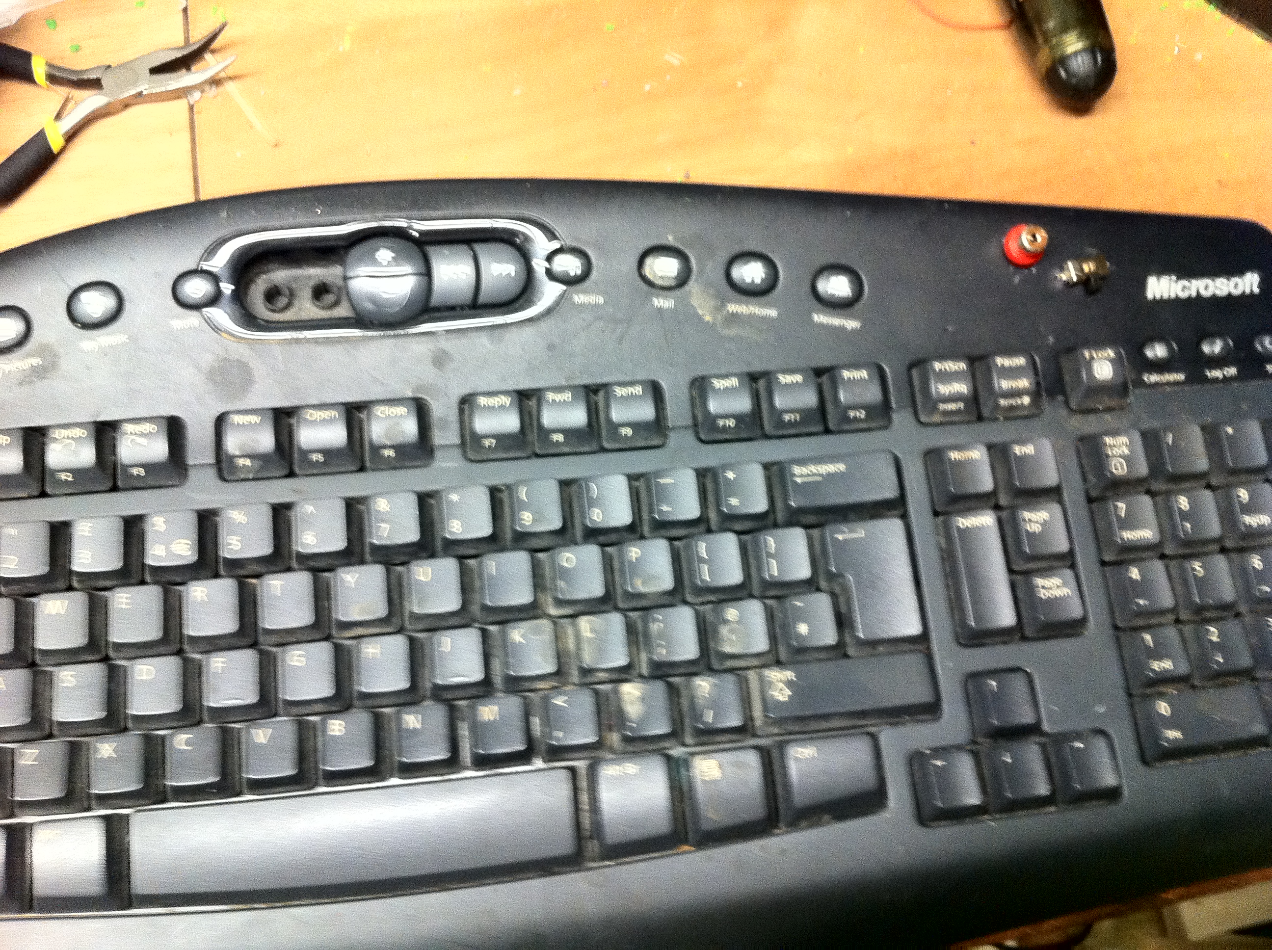 Super Capacitor Keyboard Mod 9 Steps Instructables