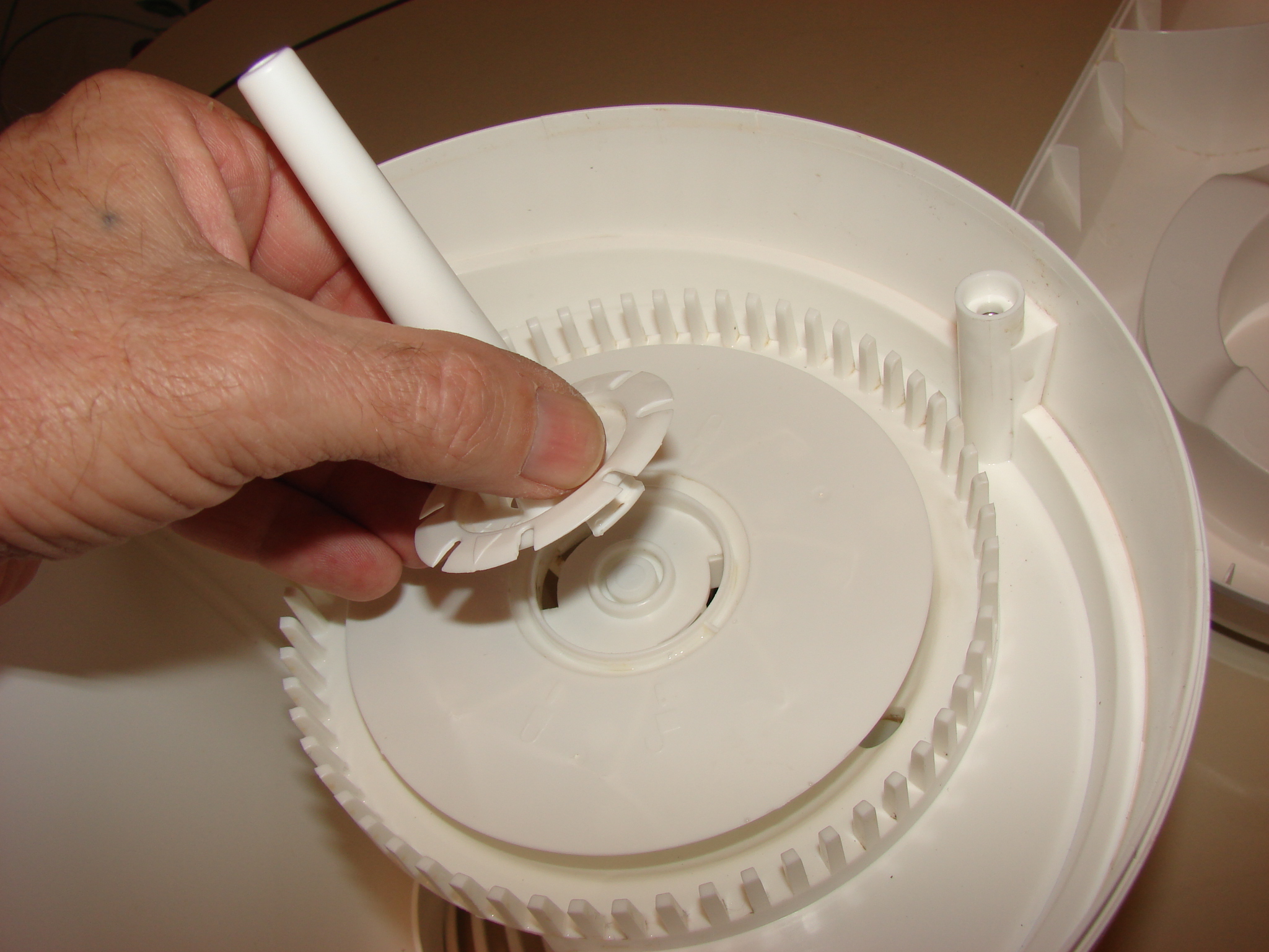 Vick's Filter Free Cool Mist Filter Conversion 6 Steps Instructables