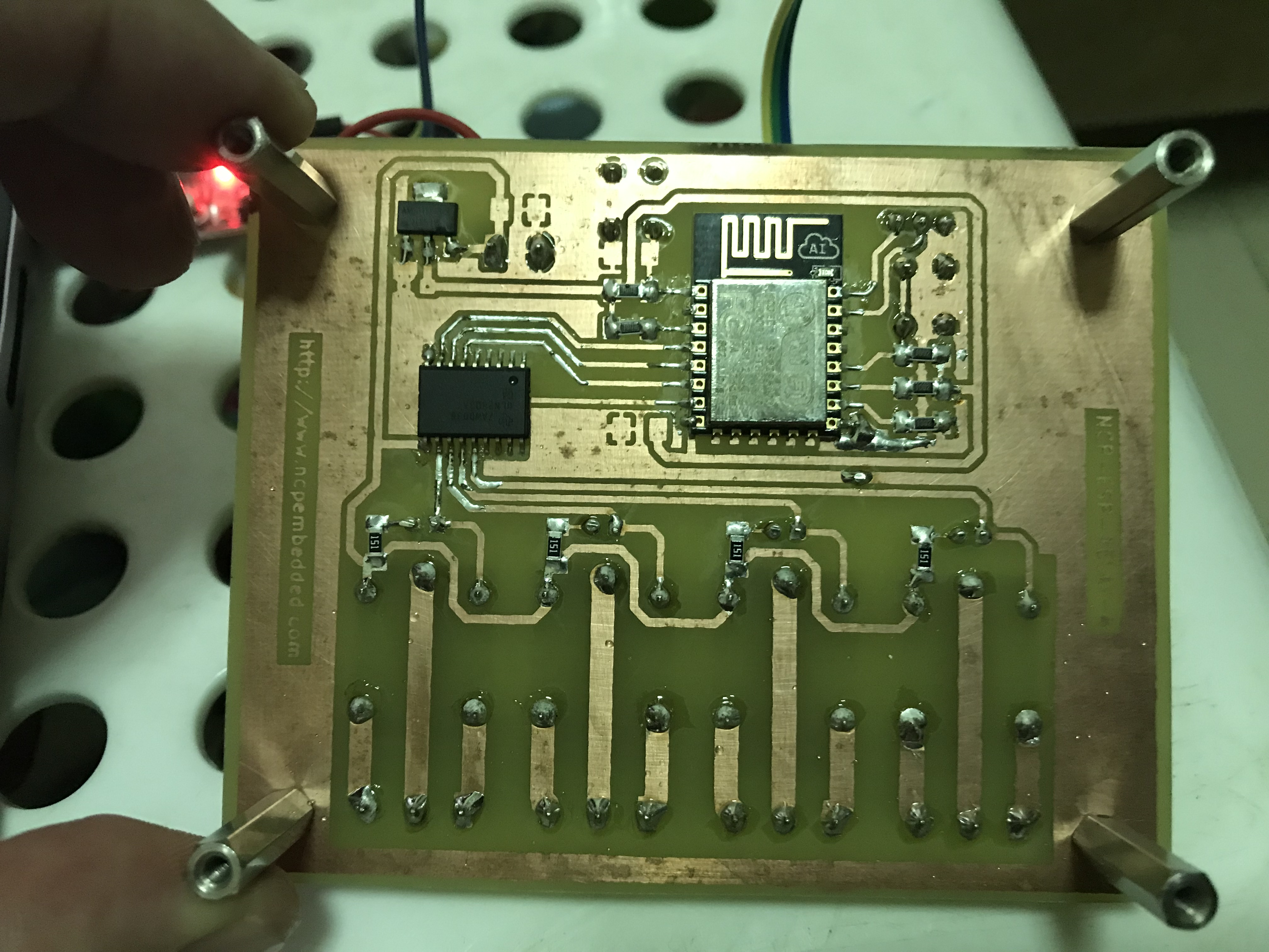 [Home Automation] Control Relays From Everywhere Using ESP8266 + Blynk