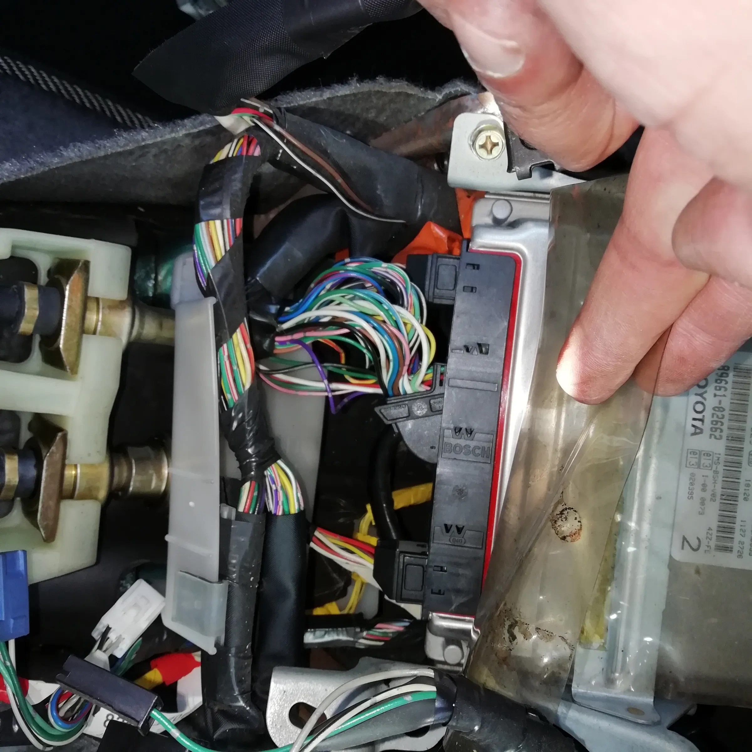 Toyota ECU + EEPROM Swap + ELM327 Issues : 5 Steps - Instructables
